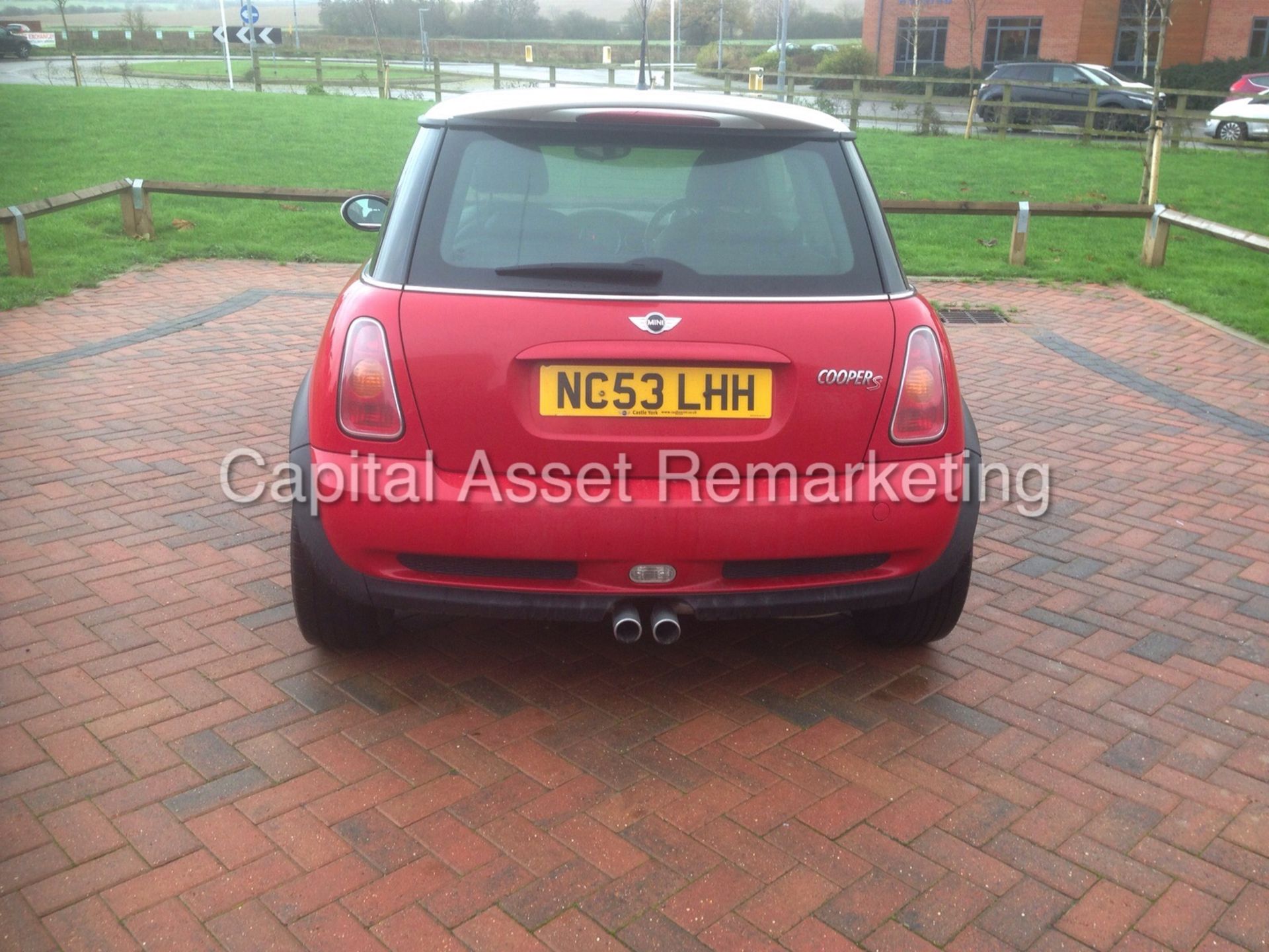 ( ON SALE) MINI COOPER 'S' (2003 - 53 REG) 1.6 PETROL - 6 SPEED - AIR CON - LEATHER - NO VAT *RARE* - Image 5 of 13