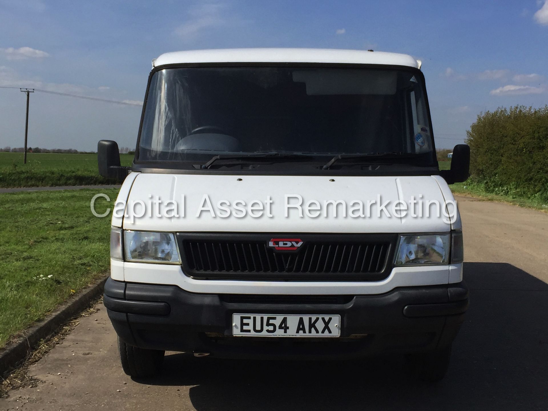 (On Sale) LDV CONVOY 400 (2005 MODEL) 2.4 TDCI 'DIESEL' ** 44,000 MILES ONLY **(NO VAT - SAVE 20%) - Image 2 of 16