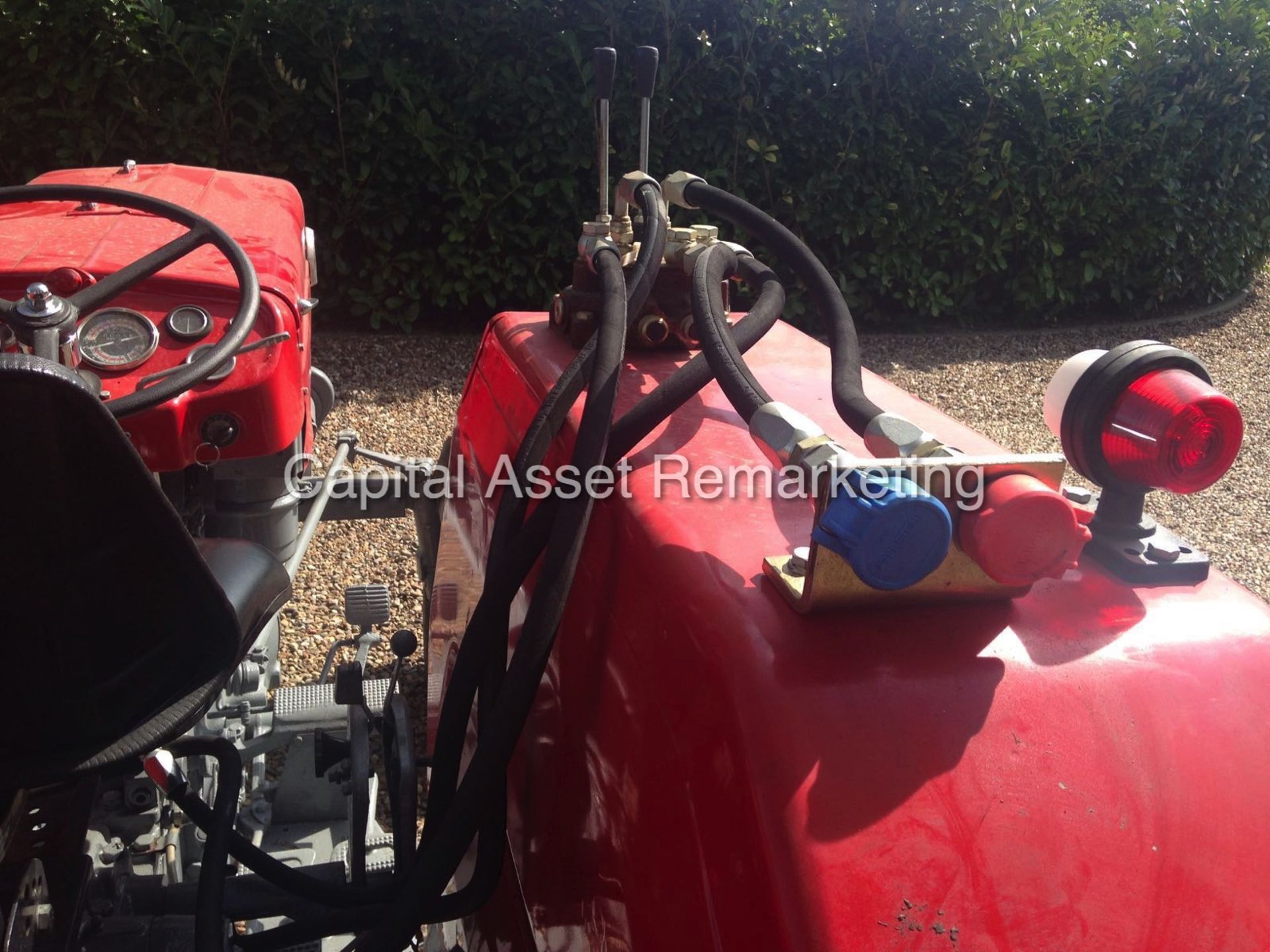MASSEY FERGUSON 135 "VINTAGE" SHOW TRACTOR (1971) FULLY REFURBISHED - DONT MISS OUT - Image 5 of 10