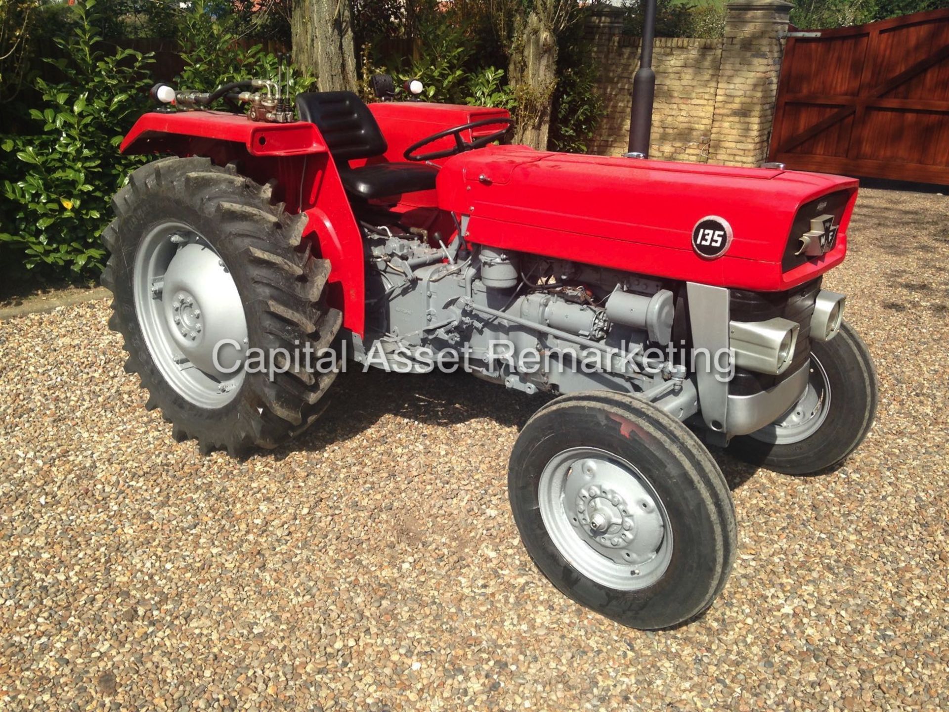 MASSEY FERGUSON 135 "VINTAGE" SHOW TRACTOR (1971) FULLY REFURBISHED - DONT MISS OUT