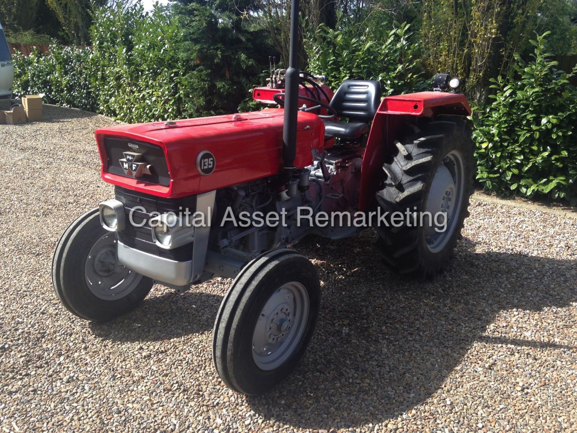 MASSEY FERGUSON 135 "VINTAGE" SHOW TRACTOR (1971) FULLY REFURBISHED - DONT MISS OUT - Image 3 of 10