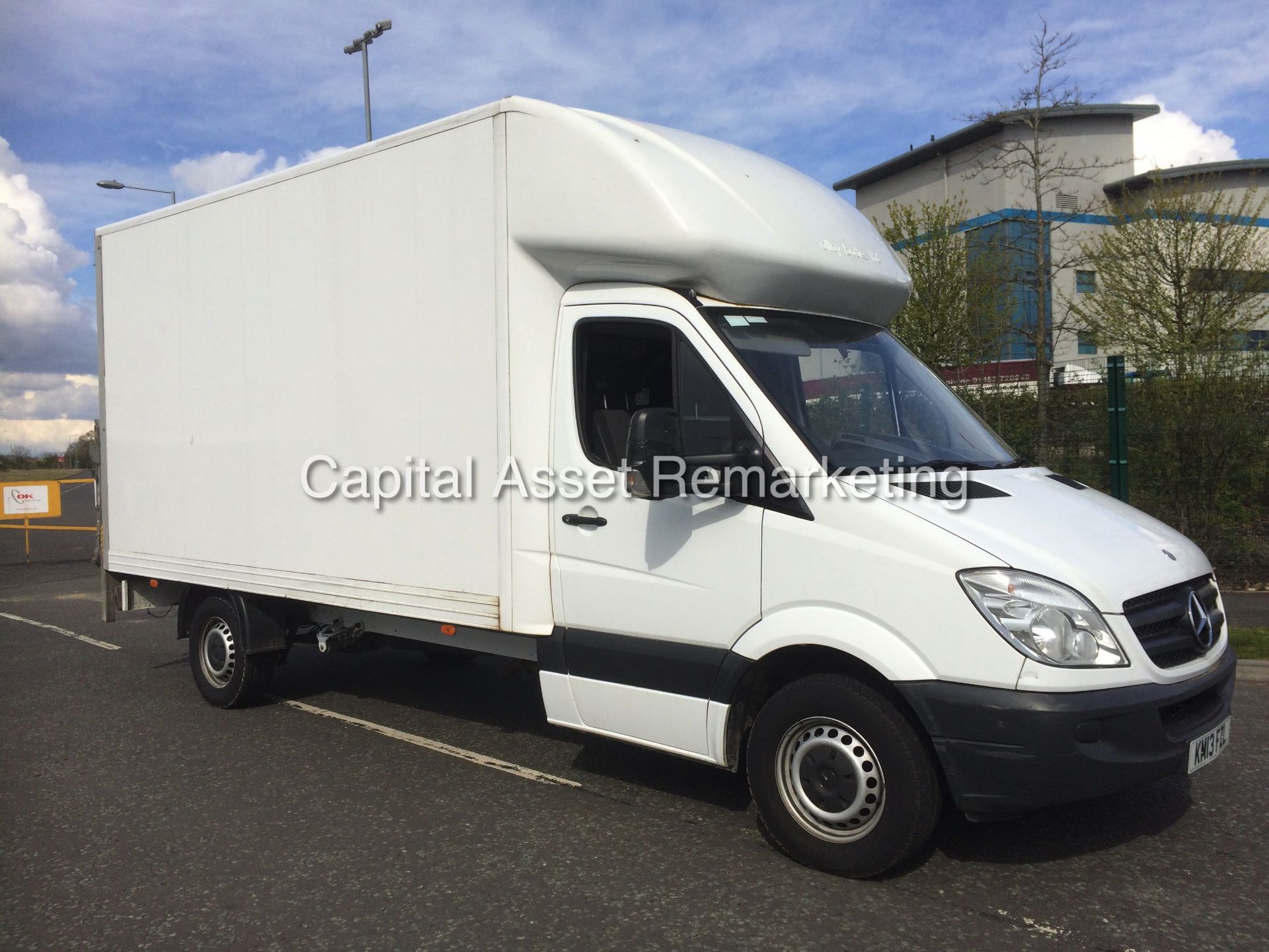 MERCEDES SPRINTER 313CDI - LONG WHEEL BASE LUTON WITH ELECTRIC TAIL LIFT - 13 REG - 1 OWNER - LOOK!