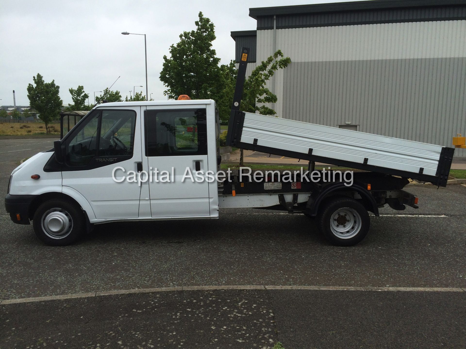 (On Sale) FORD TRANSIT 2.2TDCI "125PSI - 6 SPEED" (2014 MODEL) D/C TIPPER - TWIN WHEELER - 1 OWNER - Image 6 of 23