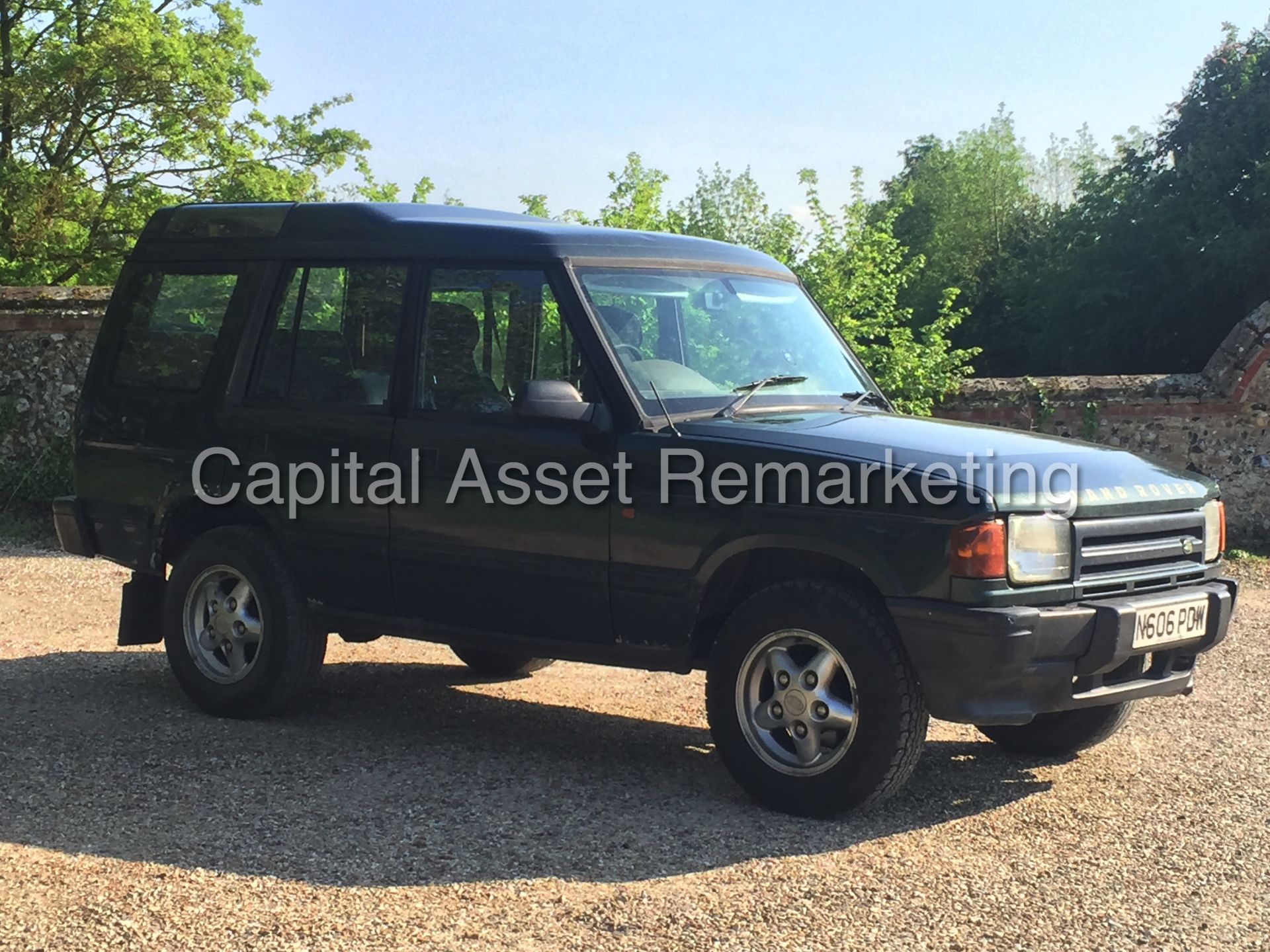LAND ROVER DISCOVERY (1996 - N REG) 'TDI - AUTO - LEATHER - 7 SEATER' (NO VAT - SAVE 20%) - Image 8 of 21