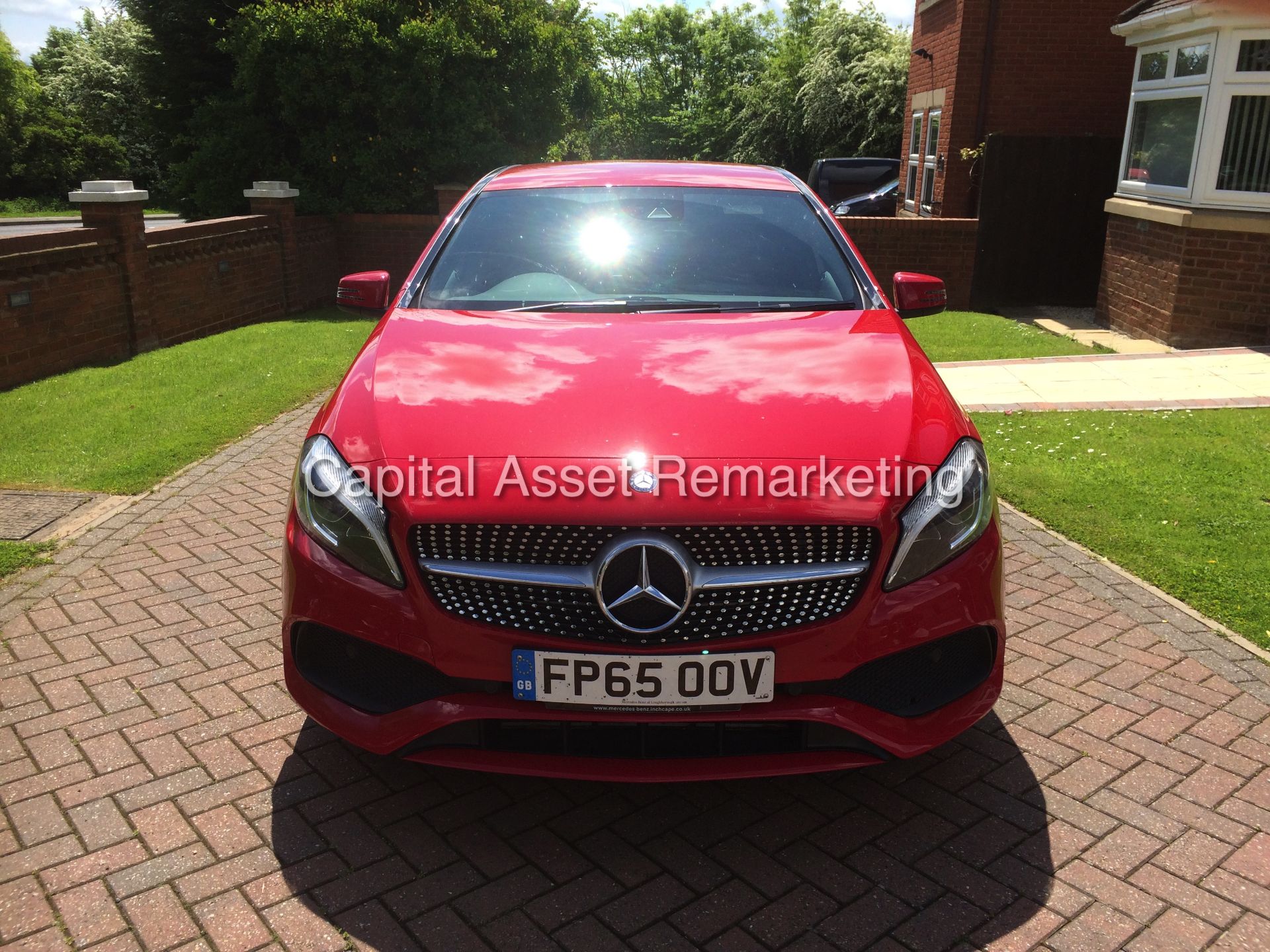 MERCEDES A200d "AMG SPORT PREMIUM" (2016 MODEL) SAT NAV - 1 OWNER - ONLY 3800 MILES - NO VAT !!! - Image 2 of 26