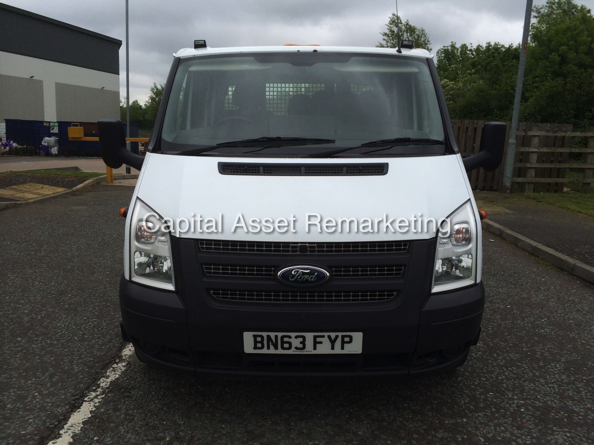 (On Sale) FORD TRANSIT 2.2TDCI "125PSI - 6 SPEED" (2014 MODEL) D/C TIPPER - TWIN WHEELER - 1 OWNER - Image 3 of 23