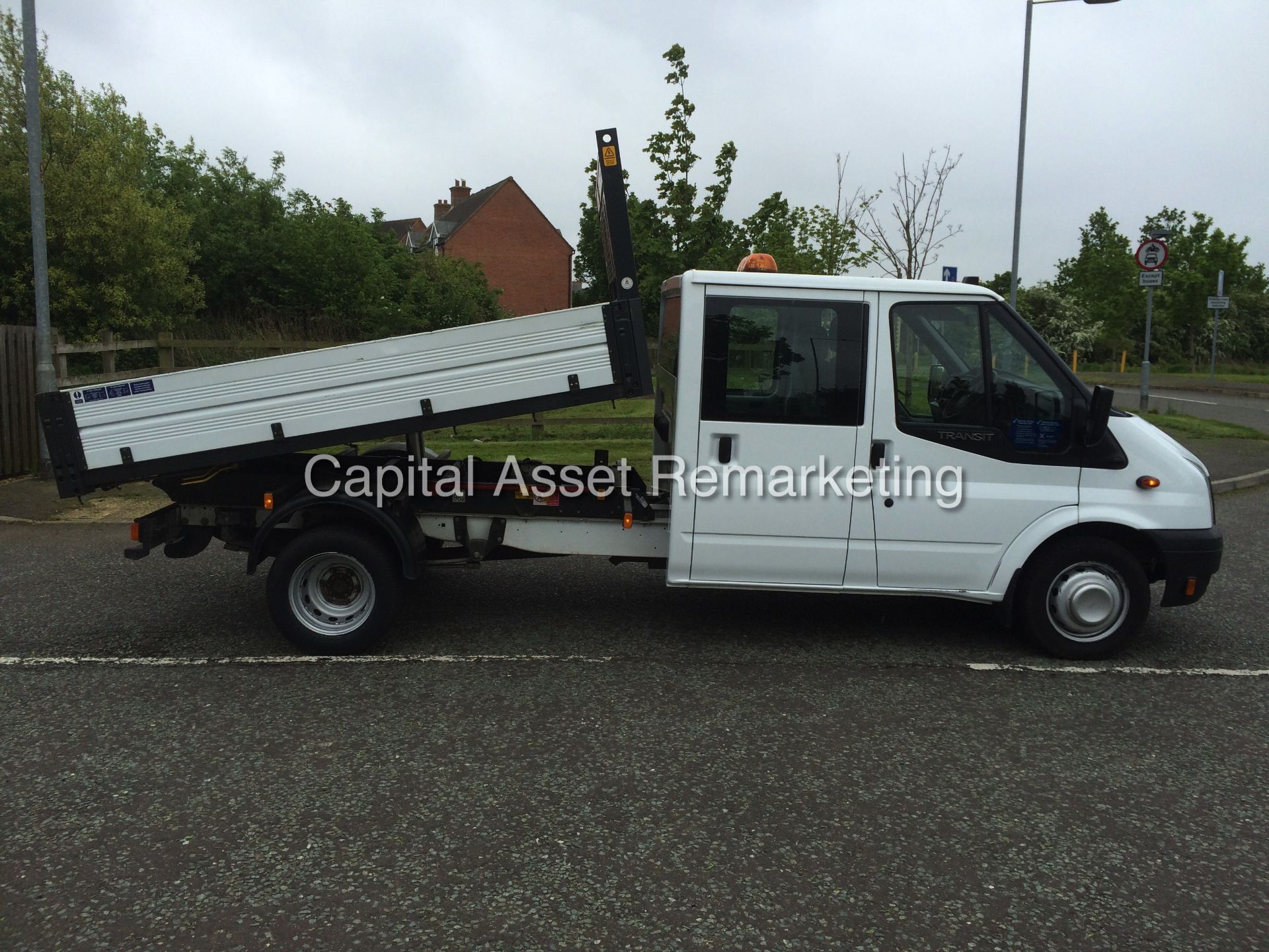 (On Sale) FORD TRANSIT 2.2TDCI "125PSI - 6 SPEED" (2014 MODEL) D/C TIPPER - TWIN WHEELER - 1 OWNER - Image 11 of 23