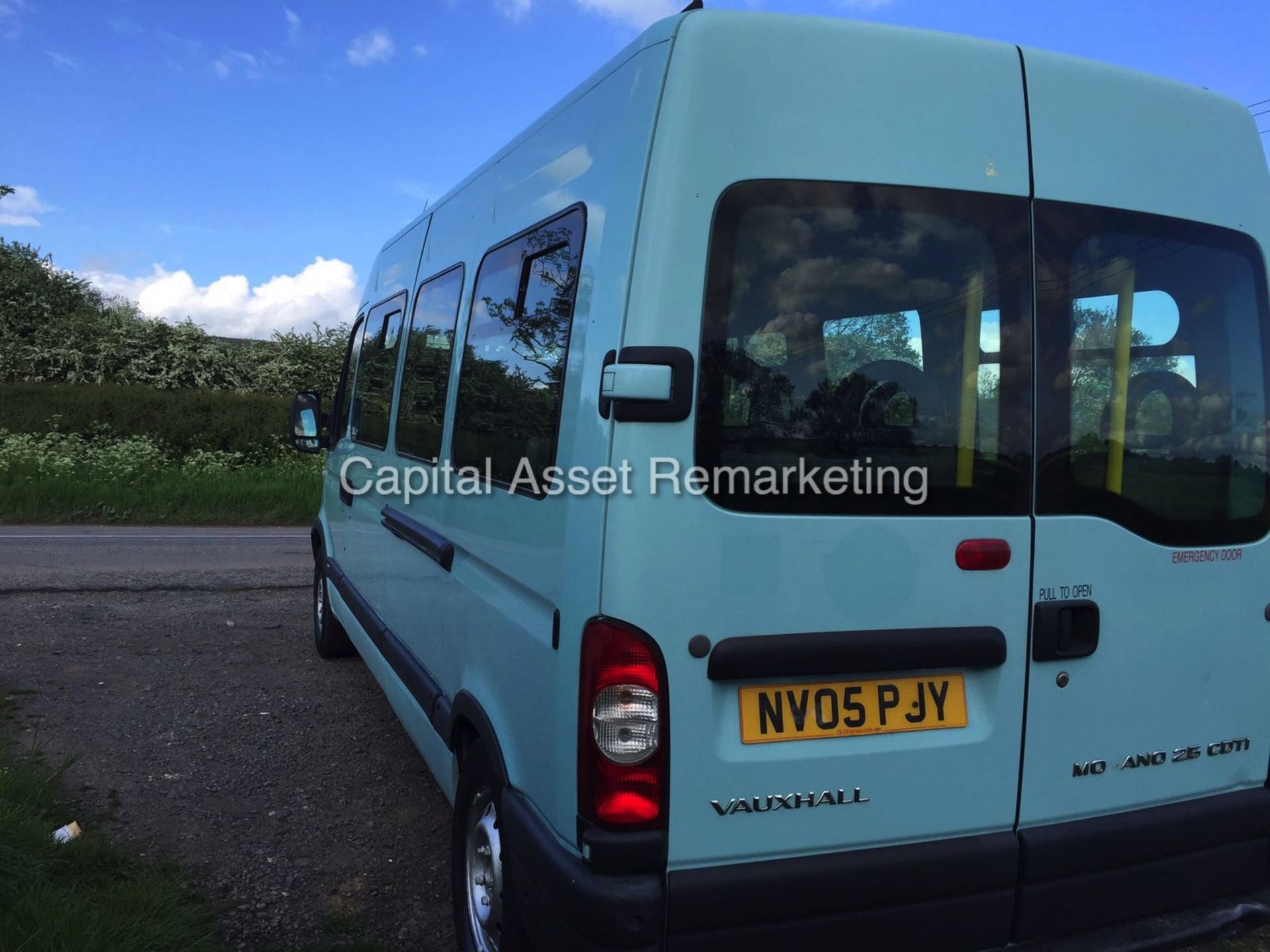 VAUXHALL MOVANO 2.5CDTI 15 SEATER MINIBUS (2005 - 05 REG) LWB / HI TOP - ONLY 86k - NO VAT TO PAY !! - Image 4 of 12