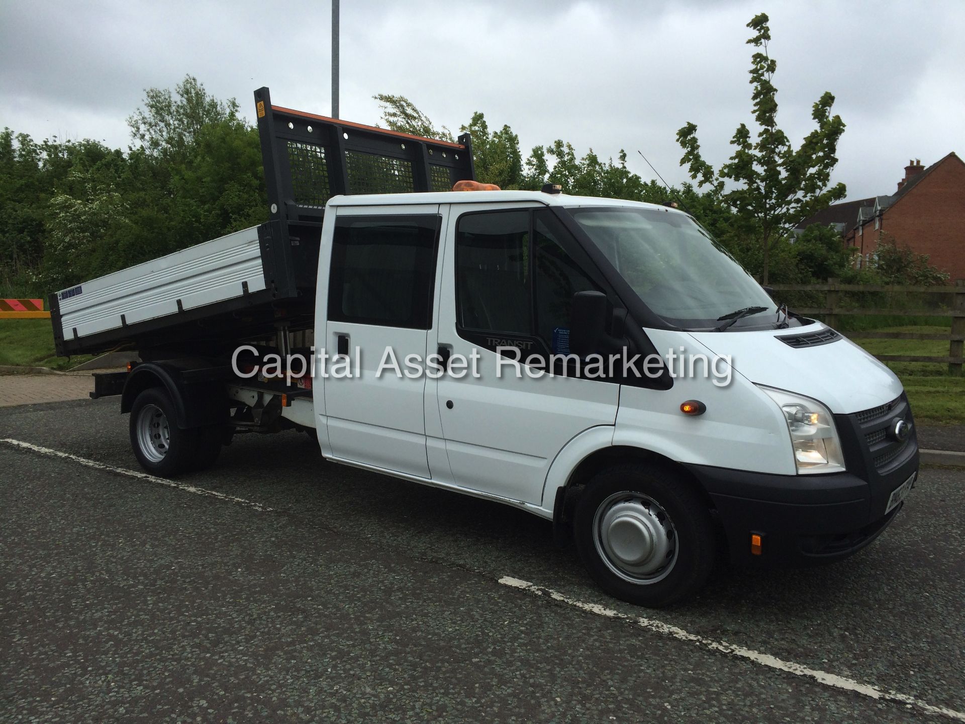 (On Sale) FORD TRANSIT 2.2TDCI "125PSI - 6 SPEED" (2014 MODEL) D/C TIPPER - TWIN WHEELER - 1 OWNER - Image 4 of 23