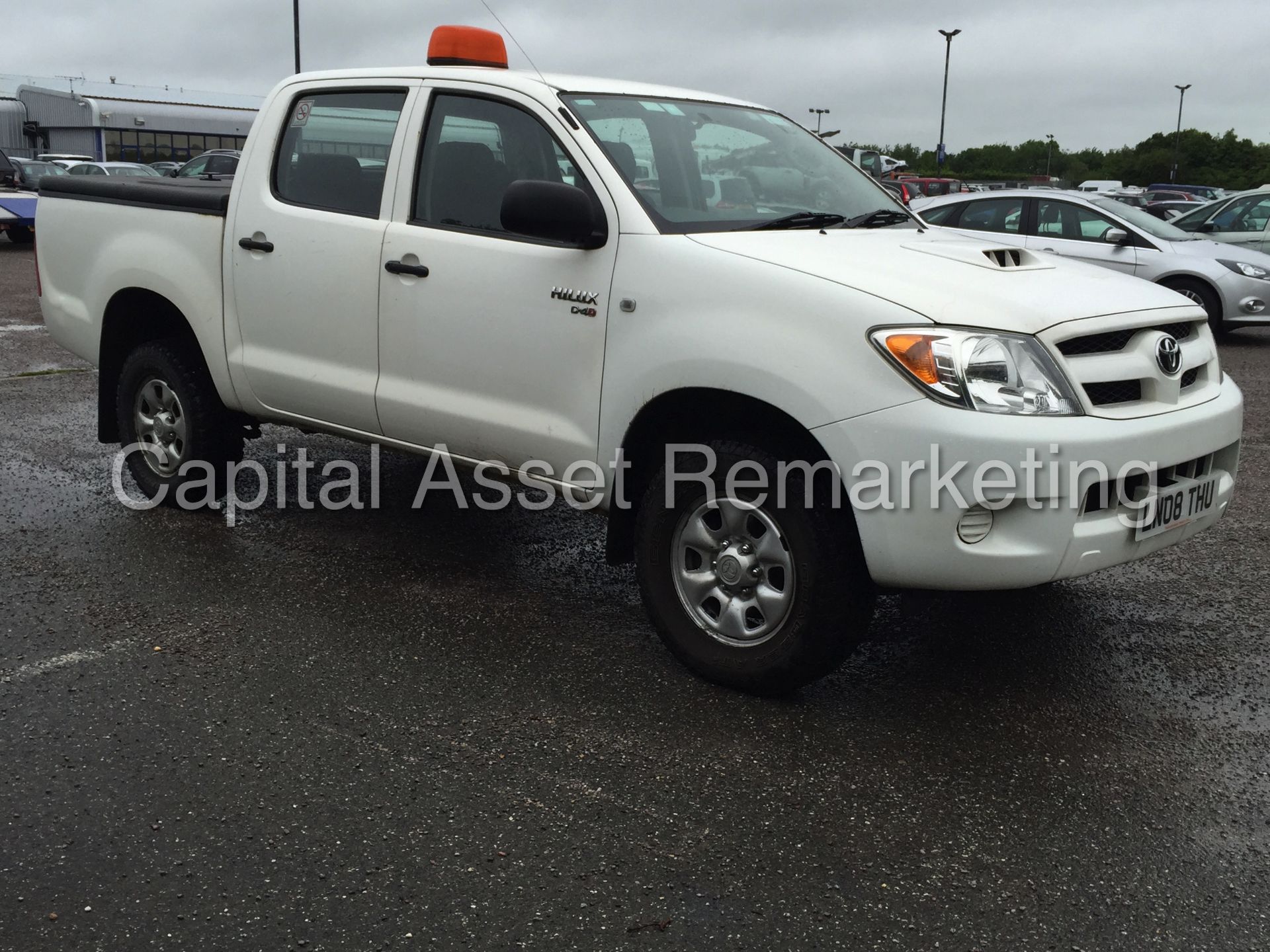 TOYOTA HILUX D-4D '171 BHP' (2008 - 08 REG) DOUBLE CAB PICK-UP (1 OWNER FROM NEW) - Image 8 of 23