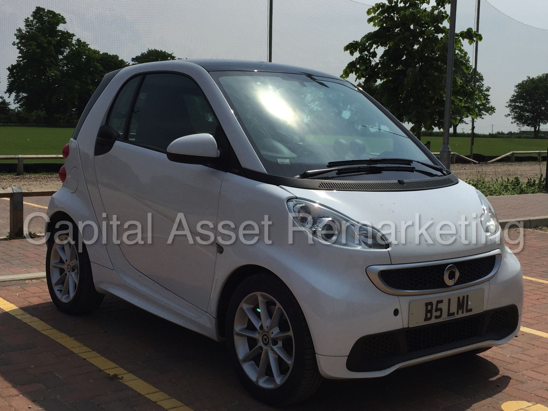 (On Sale) SMART FORTWO 'PASSION' (2013 MODEL) 'MHD - AUTO - SAT NAV - AIR CON' *1 OWNER* (NO VAT)