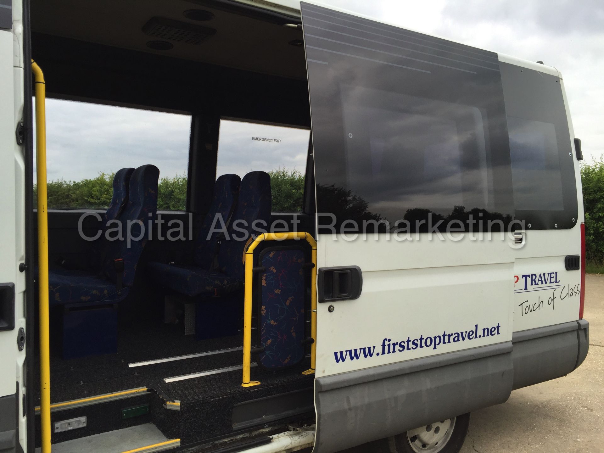 (on sale) IVECO DAILY 35S13 '14 SEATER MINI-BUS' (2003 - 03 REG) '2.3 DIESEL - 6 SPEED' (NO VAT) - Image 16 of 23