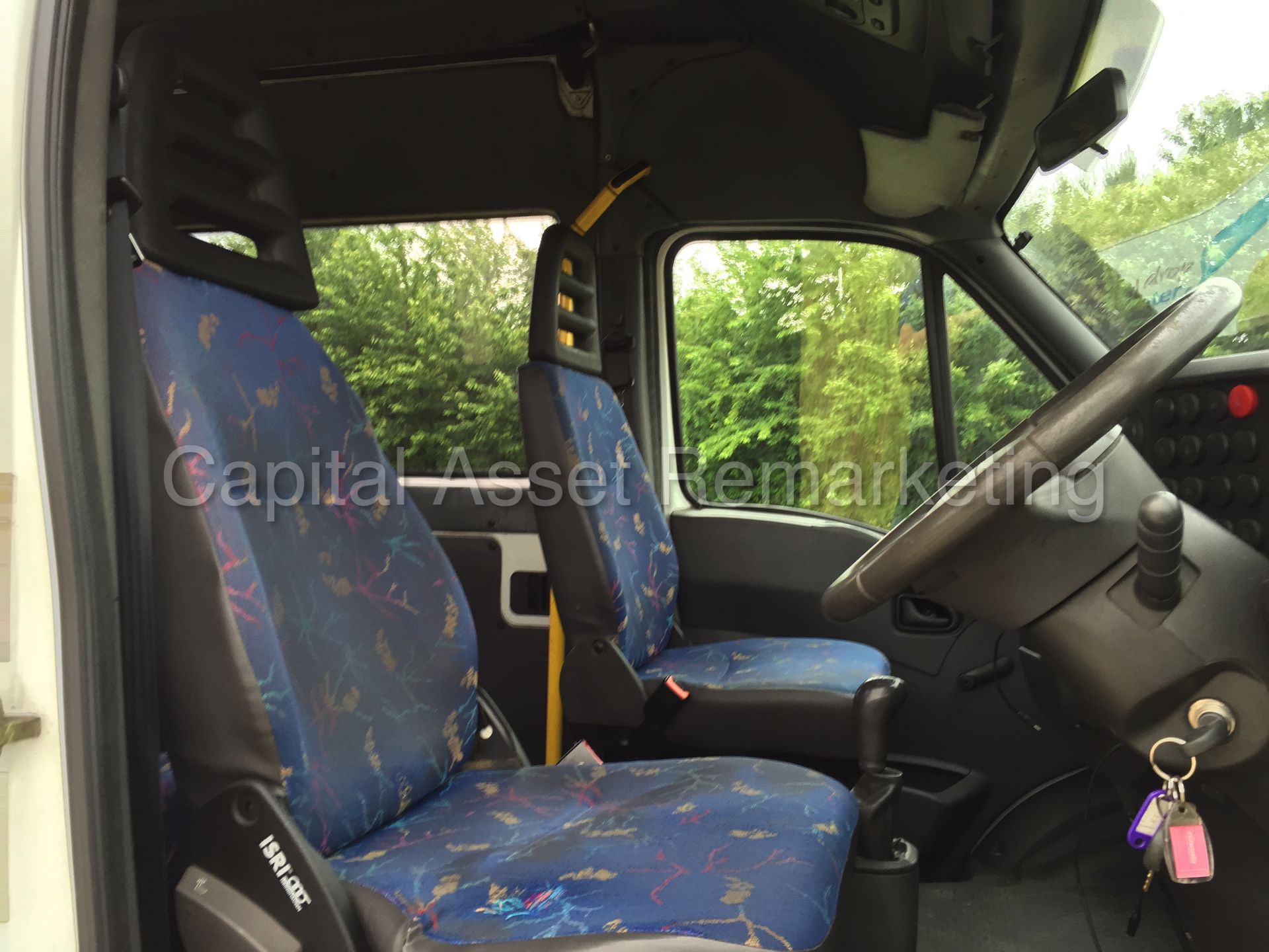 (on sale) IVECO DAILY 35S13 '14 SEATER MINI-BUS' (2003 - 03 REG) '2.3 DIESEL - 6 SPEED' (NO VAT) - Image 12 of 23