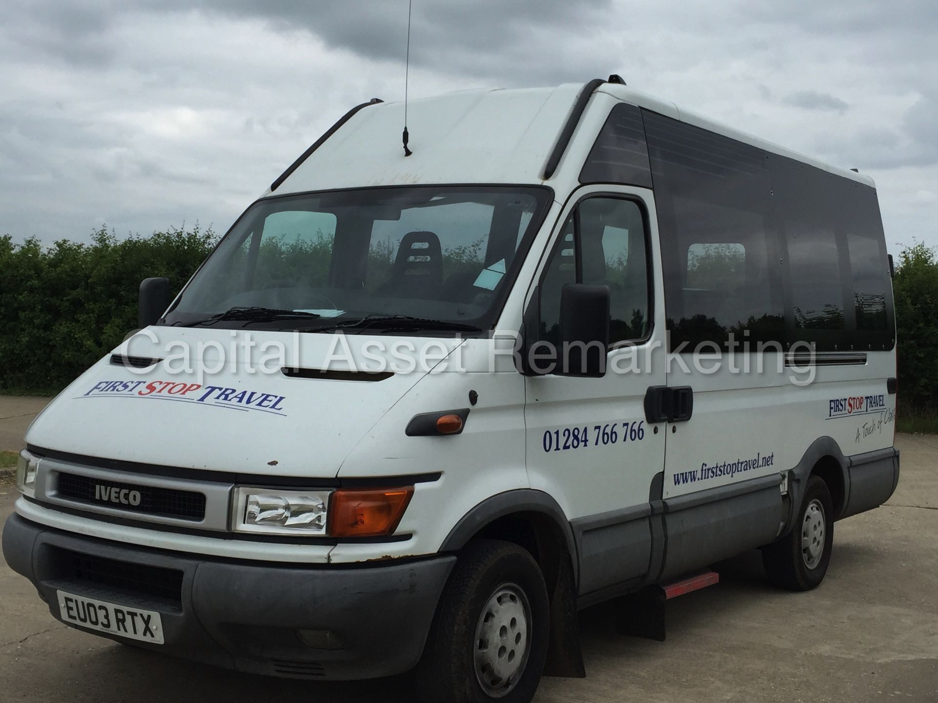 (on sale) IVECO DAILY 35S13 '14 SEATER MINI-BUS' (2003 - 03 REG) '2.3 DIESEL - 6 SPEED' (NO VAT) - Image 3 of 23