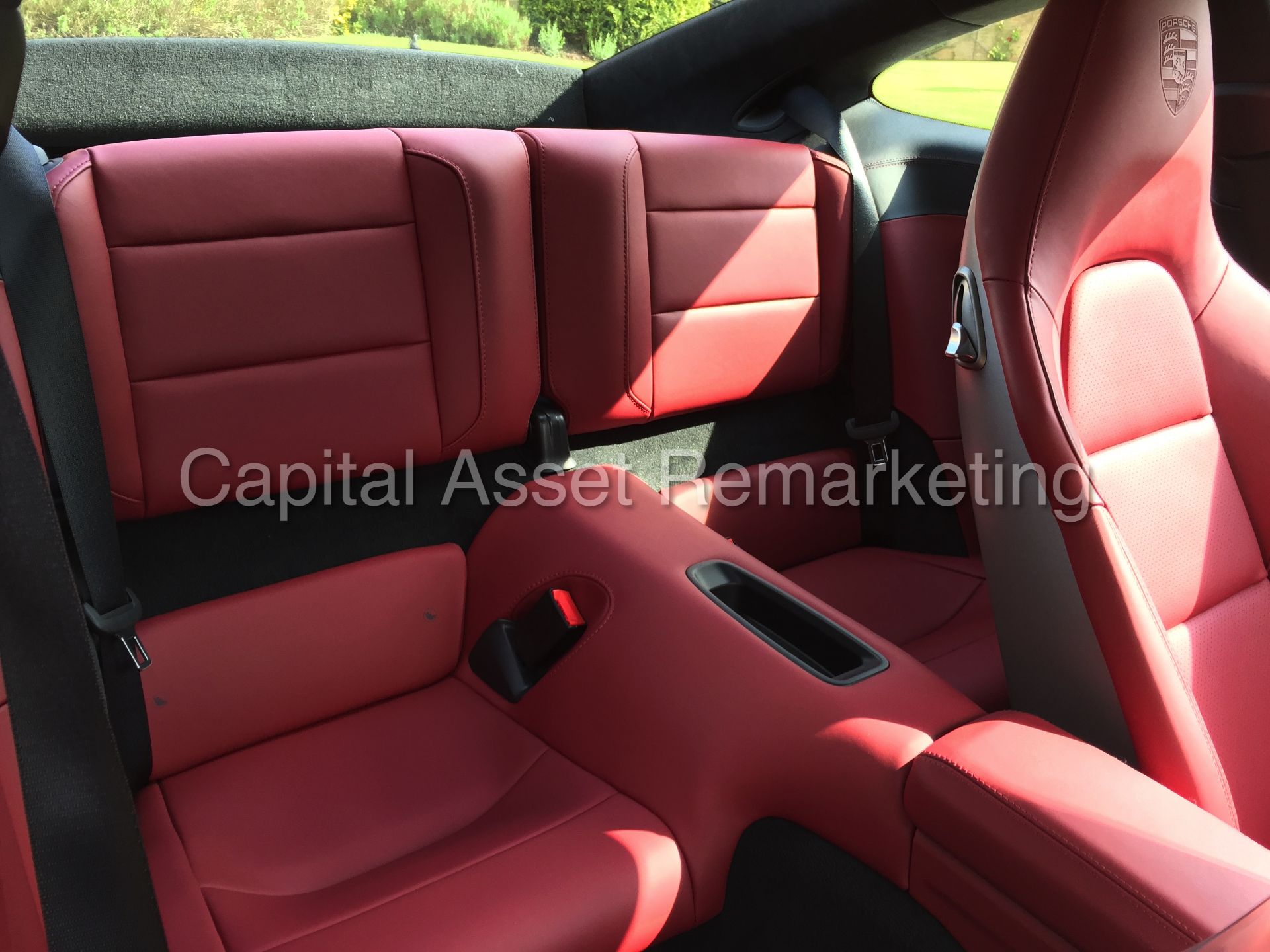 PORSCHE 911 'CARRERA S-A' (2016) 'AUTO PDK - LEATHER - SAT NAV - SPORT CHRONO PACK - PAN ROOF *LOOK* - Image 35 of 53