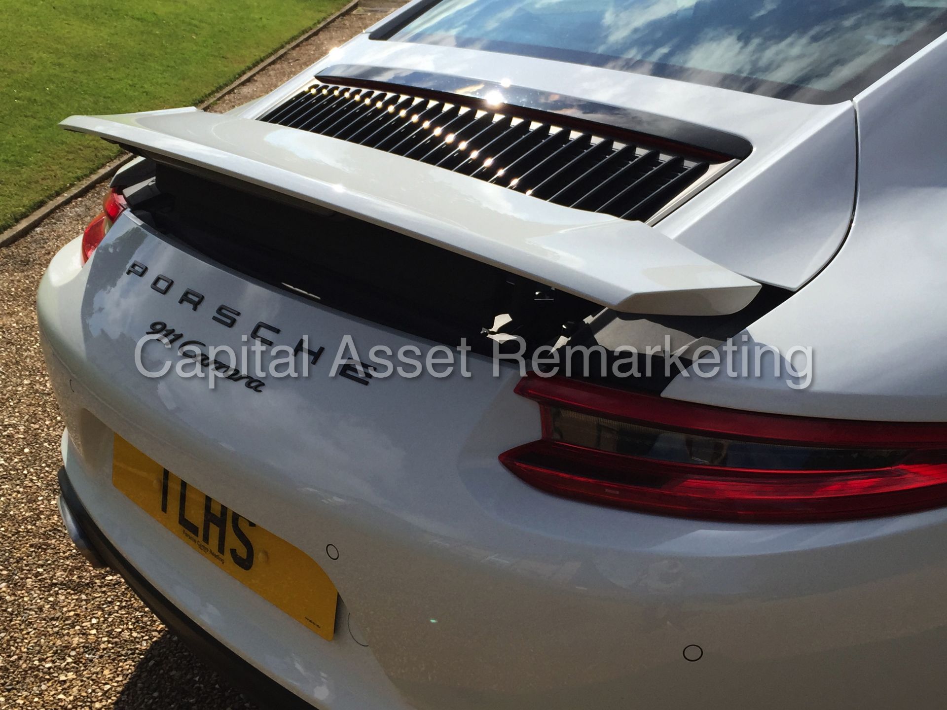 PORSCHE 911 'CARRERA S-A' (2016) 'AUTO PDK - LEATHER - SAT NAV - SPORT CHRONO PACK - PAN ROOF *LOOK* - Image 24 of 53