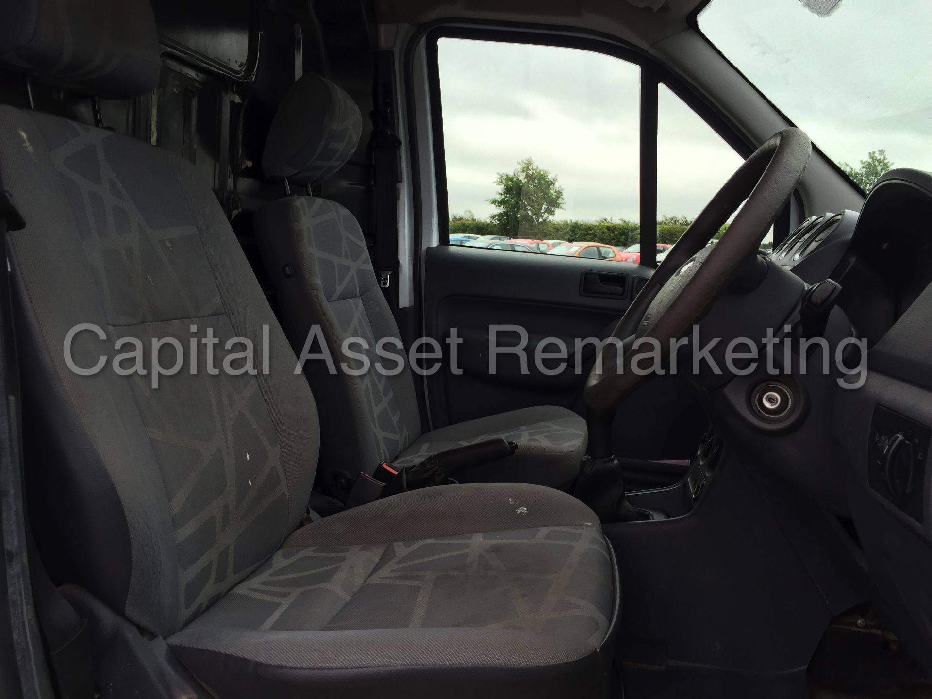 FORD TRANSIT CONNECT 90 T230 (2011 MODEL) '1.8 TDCI - DIESEL' *LWB HI-ROOF* - Image 12 of 19