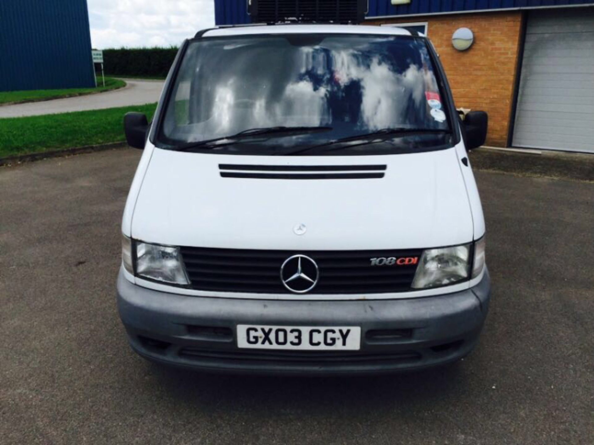 (ON SALE) MERCEDES VITO 108CDI FRIDGE VAN - HUBBARD UNIT - 03 REG - TWIN SLD - NO VAT TO PAY!! - Image 3 of 11