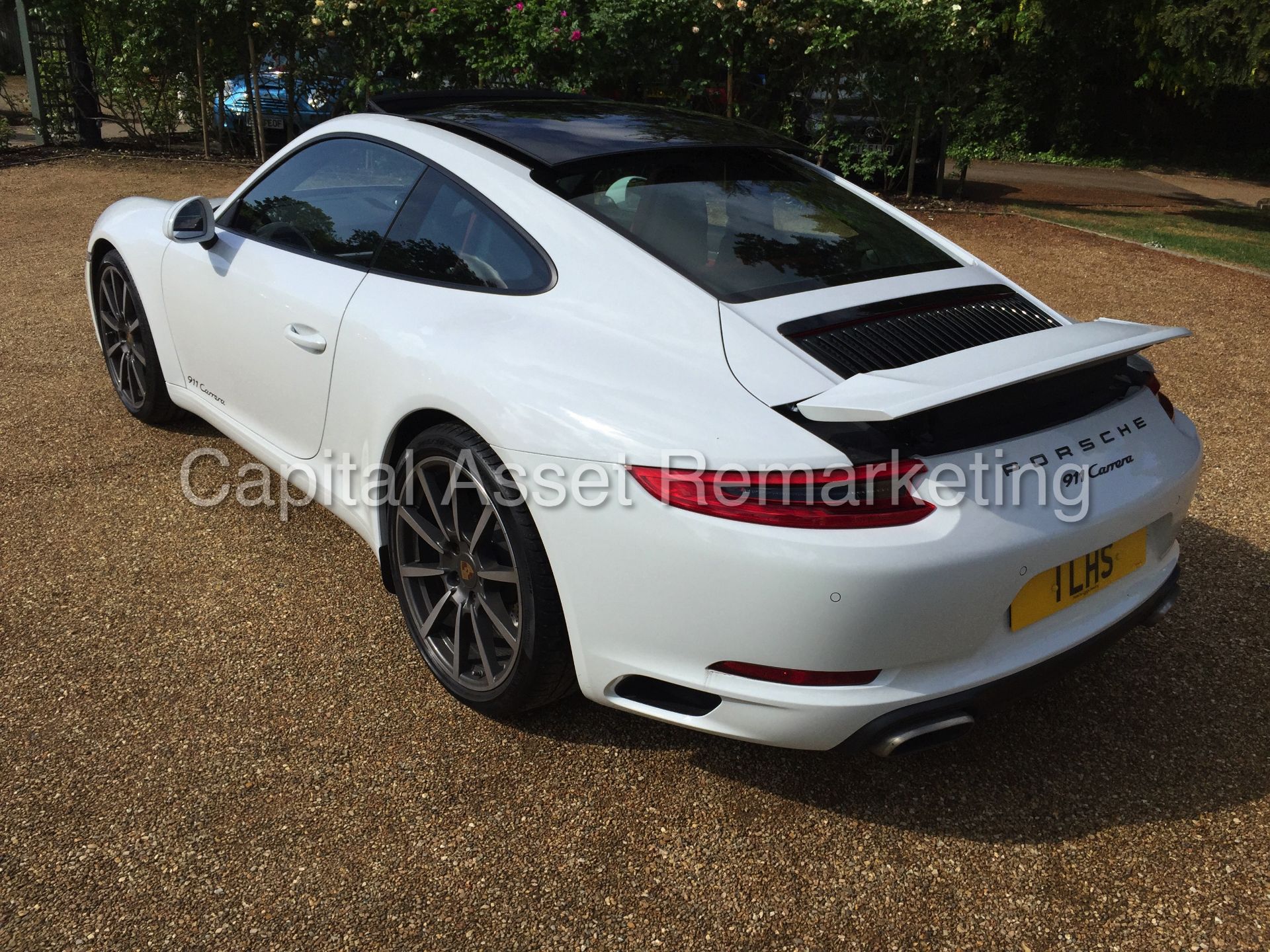 PORSCHE 911 'CARRERA S-A' (2016) 'AUTO PDK - LEATHER - SAT NAV - SPORT CHRONO PACK - PAN ROOF *LOOK* - Image 14 of 53