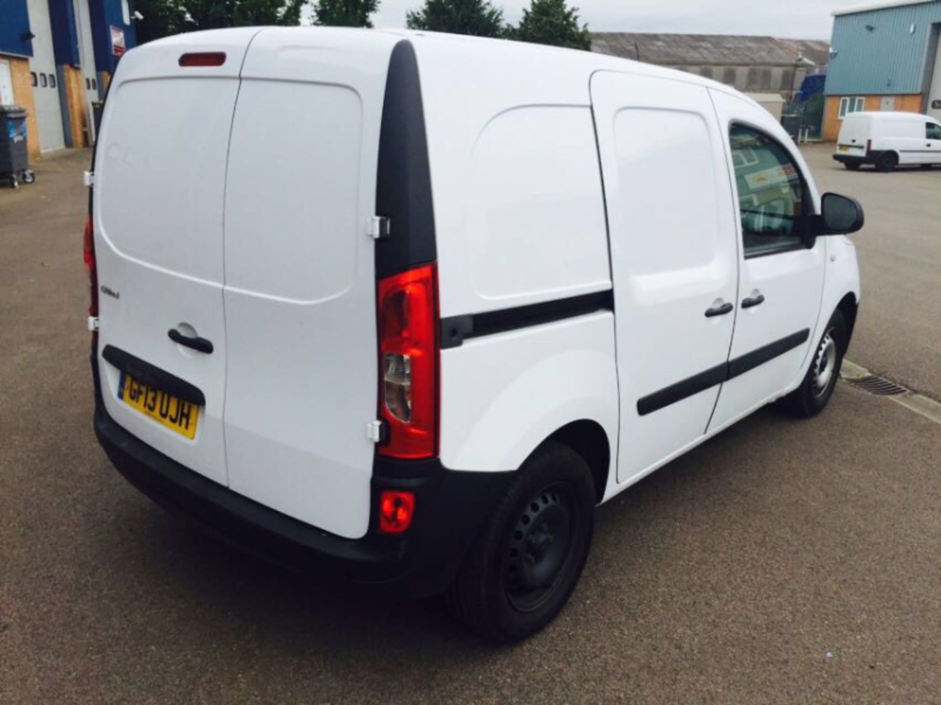 (0N SALE)MERCEDES - BENZ CITAN 109CDI - LONG WHEEL BASE - 1 OWNER FROM NEW - ELEC PACK - GREAT SPEC! - Image 5 of 11