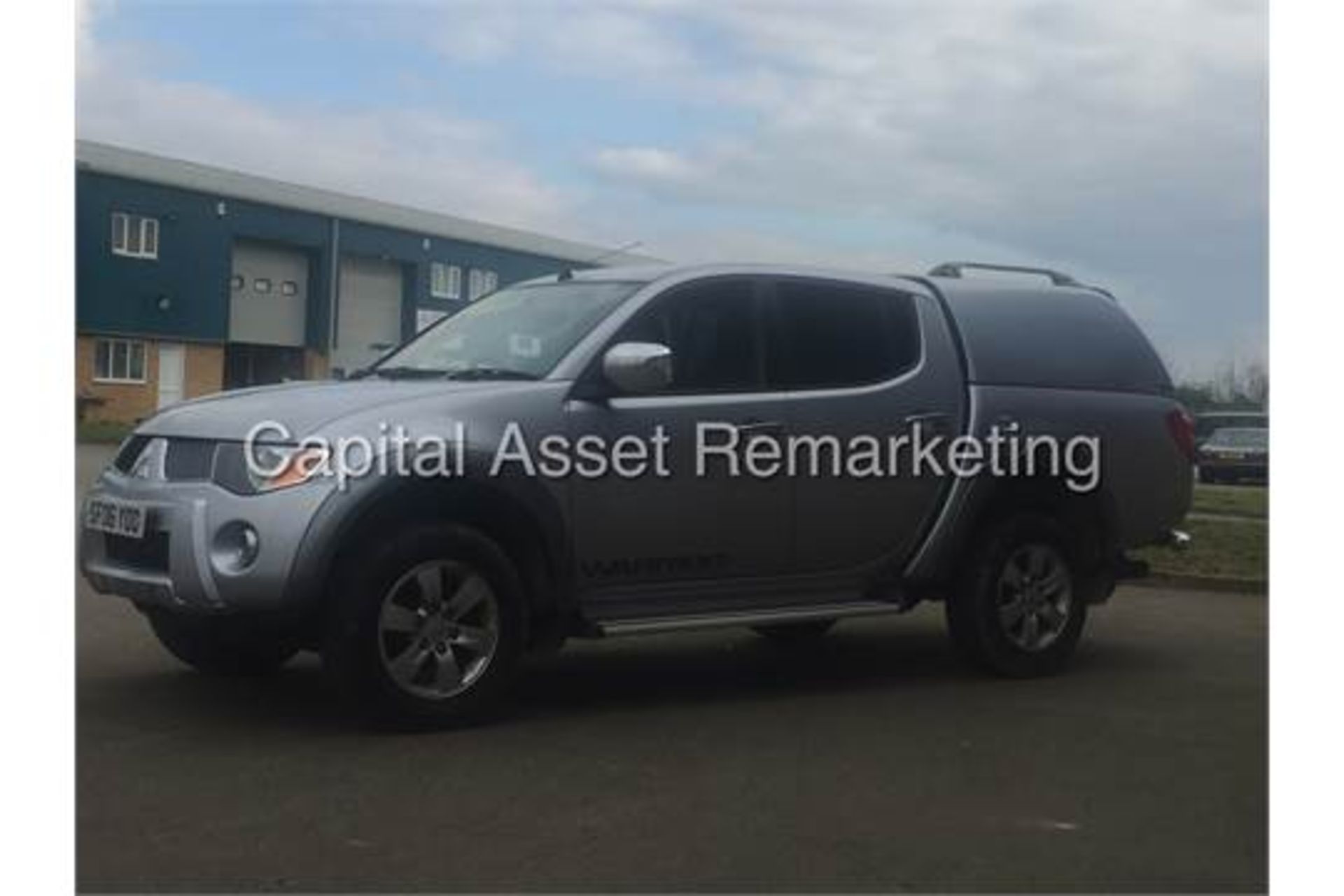 MITSUBISHI L200 2.5DID - WARRIOR - DOUBLE CAB - MASSIVE SPEC - REAR CANOPY - NEW SHAPE - LEATHER - ! - Image 5 of 22