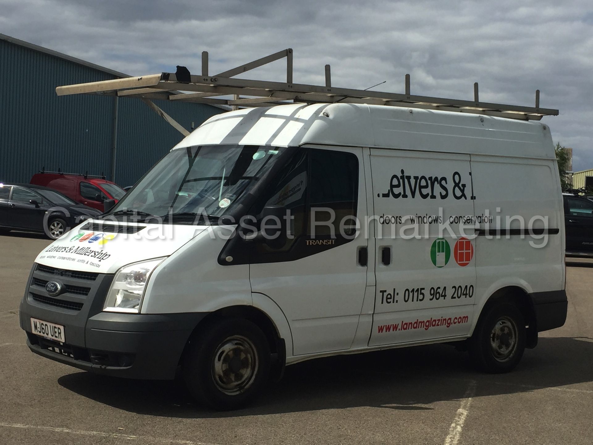 (ON SALE) FORD TRANSIT 85 T260M FWD (2011 MODEL) '2.2 TDCI - DIESEL' 'GLASS CARRYING RACK' (NO VAT)