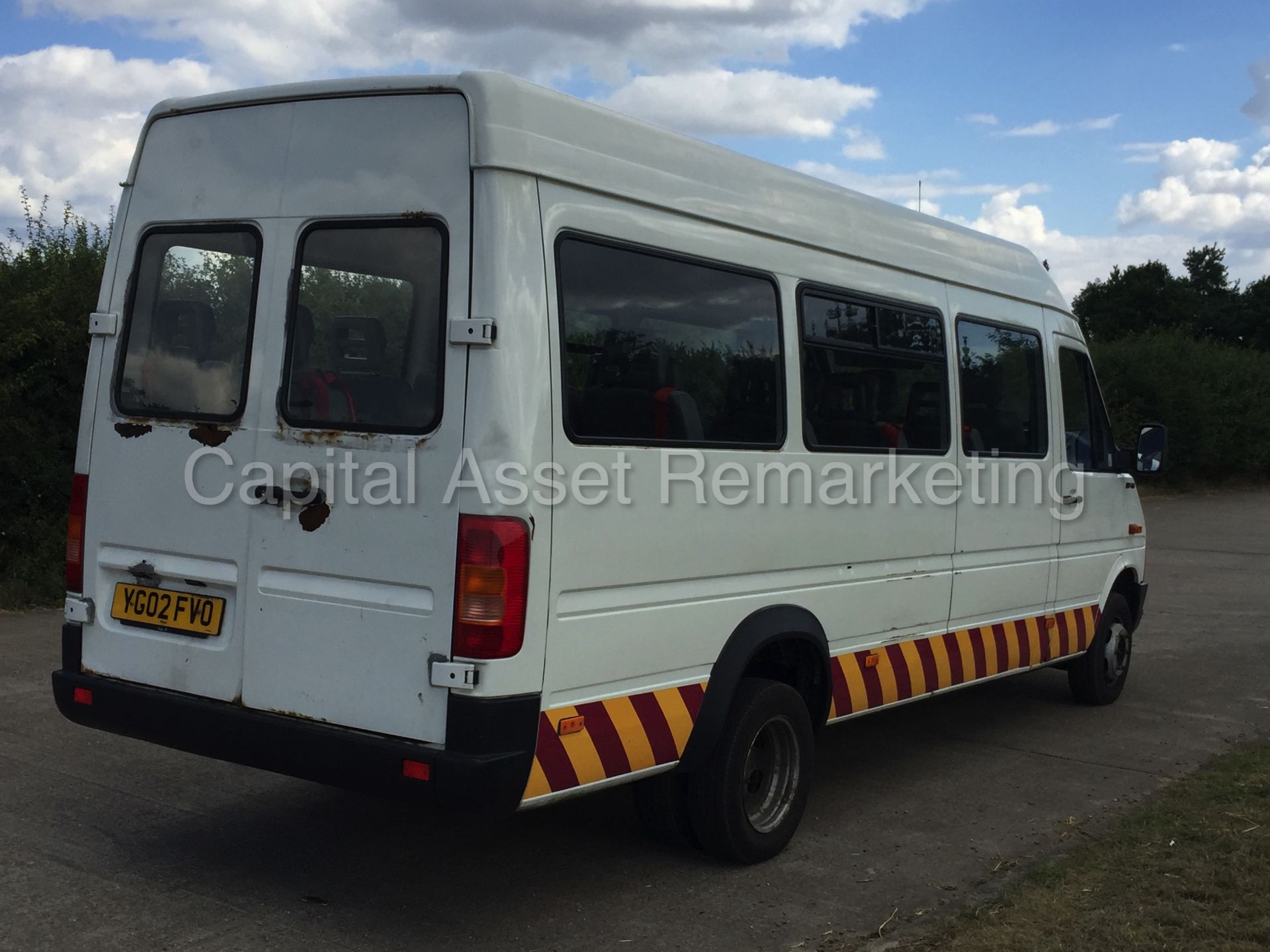 VW LT 46 'LWB HI-ROOF' (2002 - 02 REG) '17 SEATER MINI-BUS' '2.5 TDI - DIESEL' (NO VAT - SAVE 20%) - Image 15 of 19