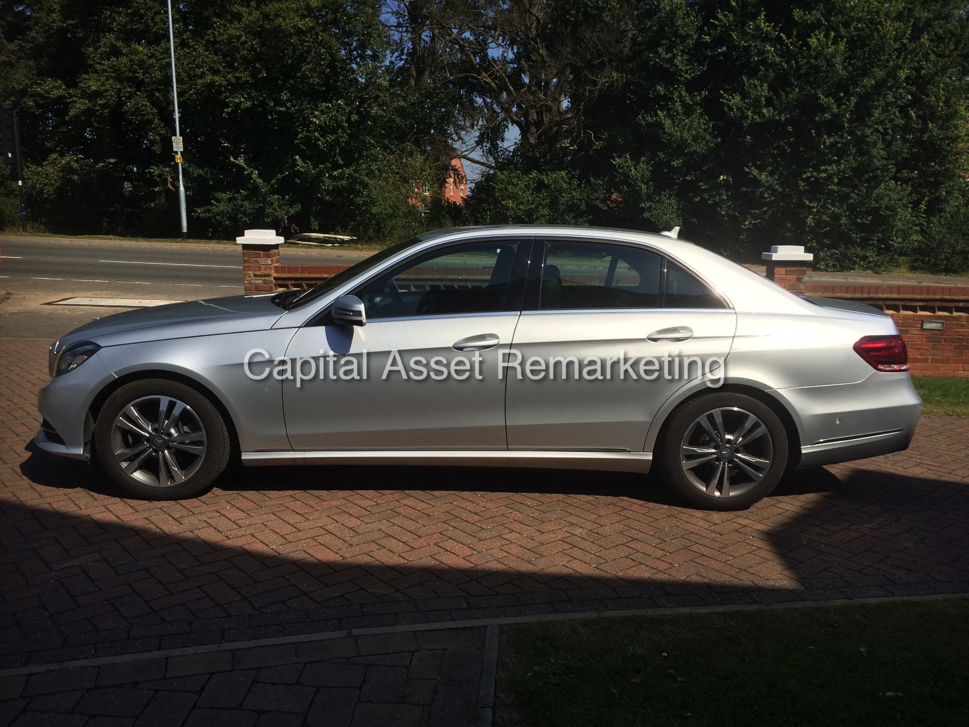 (ON SALE) MERCEDES E220CDI "SPECIAL EQUIPMENT - SE" AUTO PADDEL SHIFT (2015 MODEL) 1 OWNER -ONLY 21K - Image 5 of 23