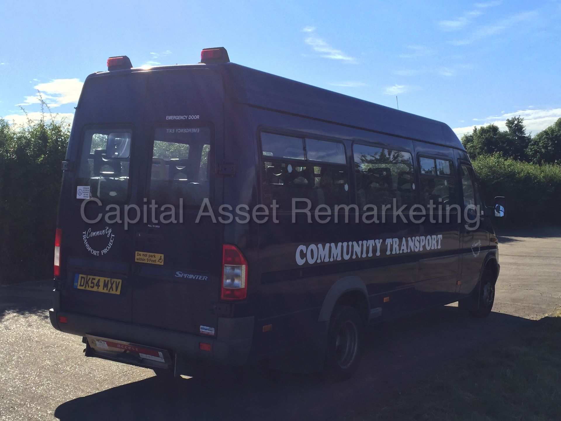 MERCEDES SPRINTER 411 CDI 'LWB HI-ROOF' (2005 MODEL) 16 SEATER MINI-BUS - ELECTRIC LIFT - Image 7 of 27