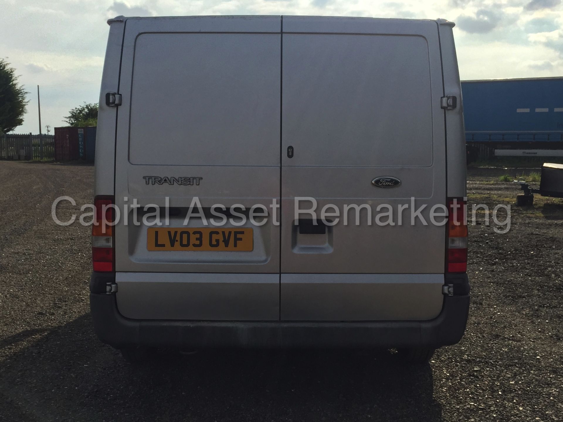 FORD TRANSIT 280 SWB (2003 - 03 REG) '2.0 DIESEL - 5 SPEED - ELECTRIC PACK' (NO VAT - SAVE 20%) - Image 4 of 12