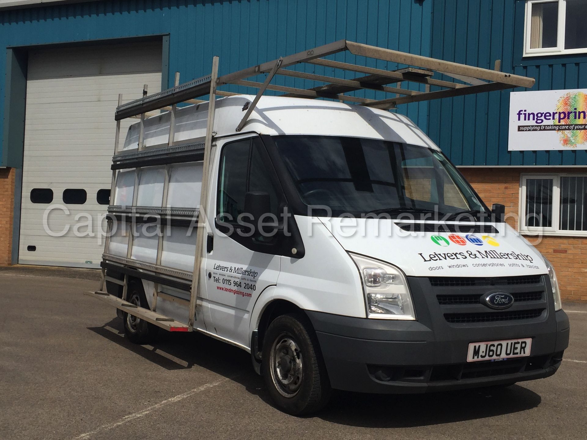 (ON SALE) FORD TRANSIT 85 T260M FWD (2011 MODEL) '2.2 TDCI - DIESEL' 'GLASS CARRYING RACK' (NO VAT) - Image 2 of 18