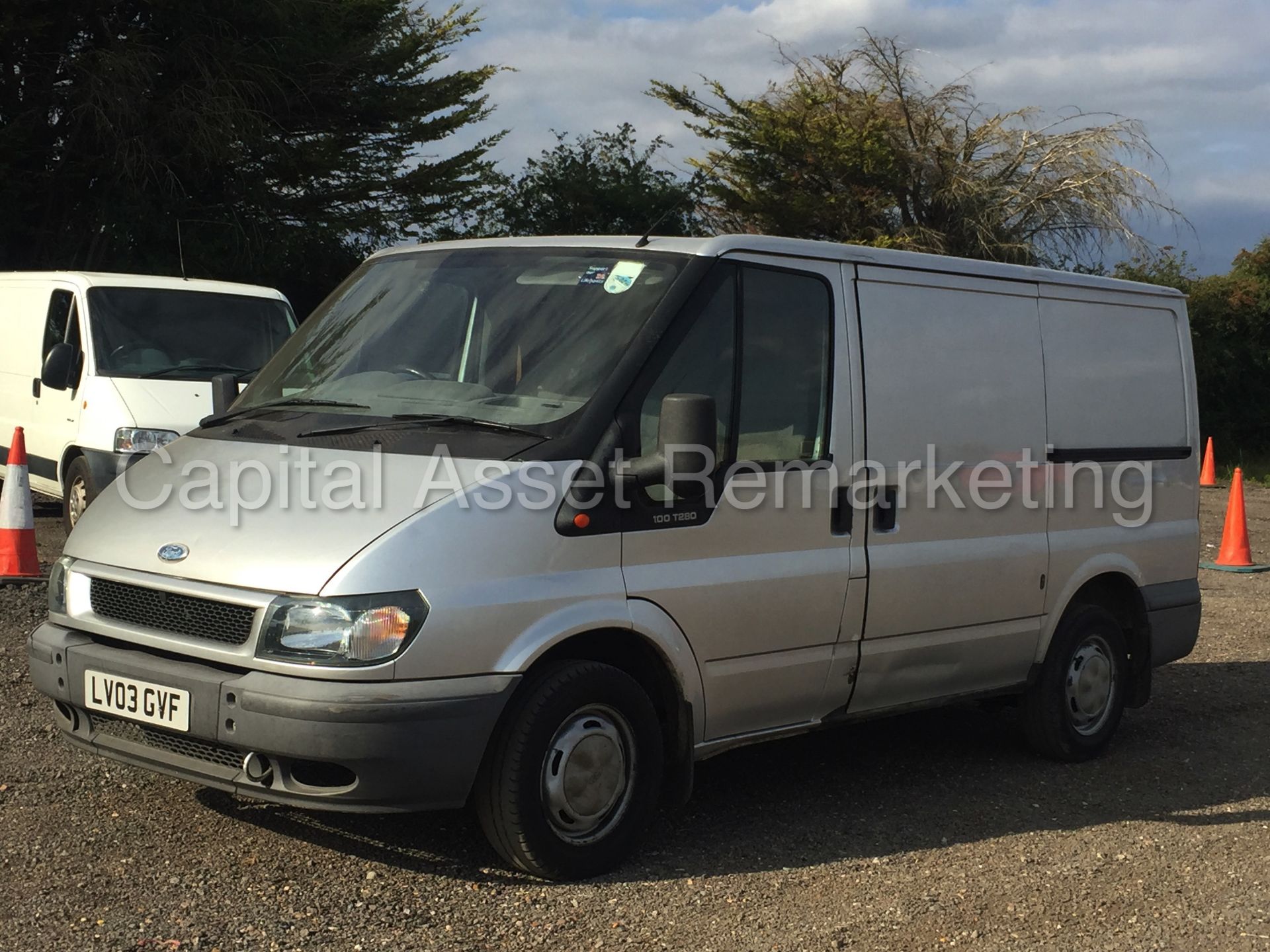 FORD TRANSIT 280 SWB (2003 - 03 REG) '2.0 DIESEL - 5 SPEED - ELECTRIC PACK' (NO VAT - SAVE 20%)