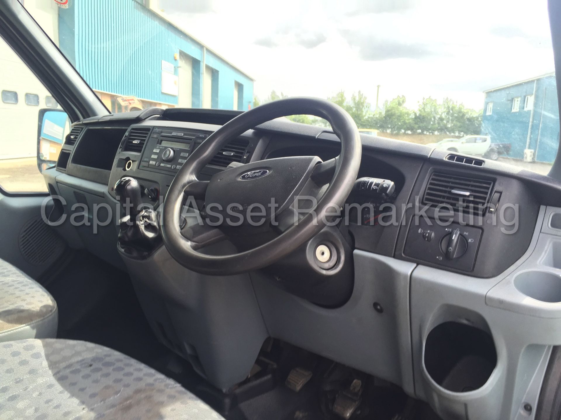 (ON SALE) FORD TRANSIT 85 T260M FWD (2011 MODEL) '2.2 TDCI - DIESEL' 'GLASS CARRYING RACK' (NO VAT) - Image 11 of 18