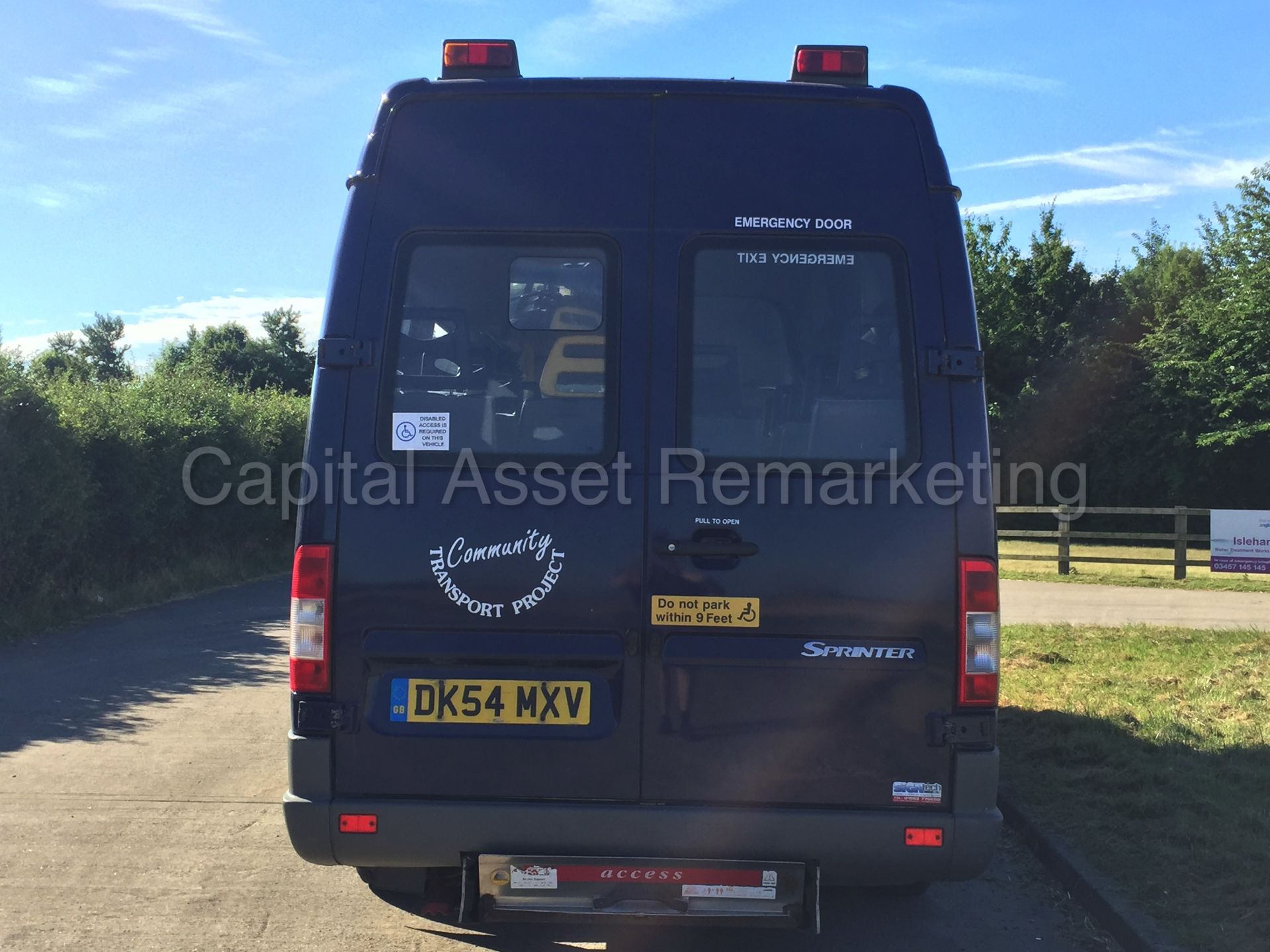 MERCEDES SPRINTER 411 CDI 'LWB HI-ROOF' (2005 MODEL) 16 SEATER MINI-BUS - ELECTRIC LIFT - Image 6 of 27