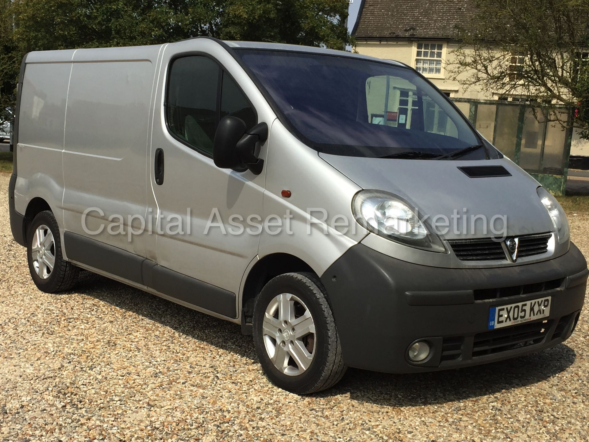 (ON SALE) VAUXHALL VIVARO SWB (2005 - 05 REG) '1.9 DCI - 6 SPEED - AIR CON' **SPORT SPEC** (NO VAT) - Image 2 of 20