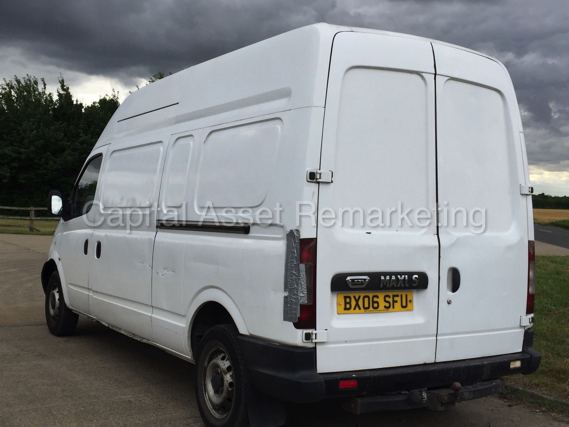 ((ON SALE) LDV MAXUS 95 'LWB HI-ROOF' (2006 - 06 REG) '2.5 DIESEL - 5 SPEED' (NO VAT - SAVE 20%) - Image 6 of 17