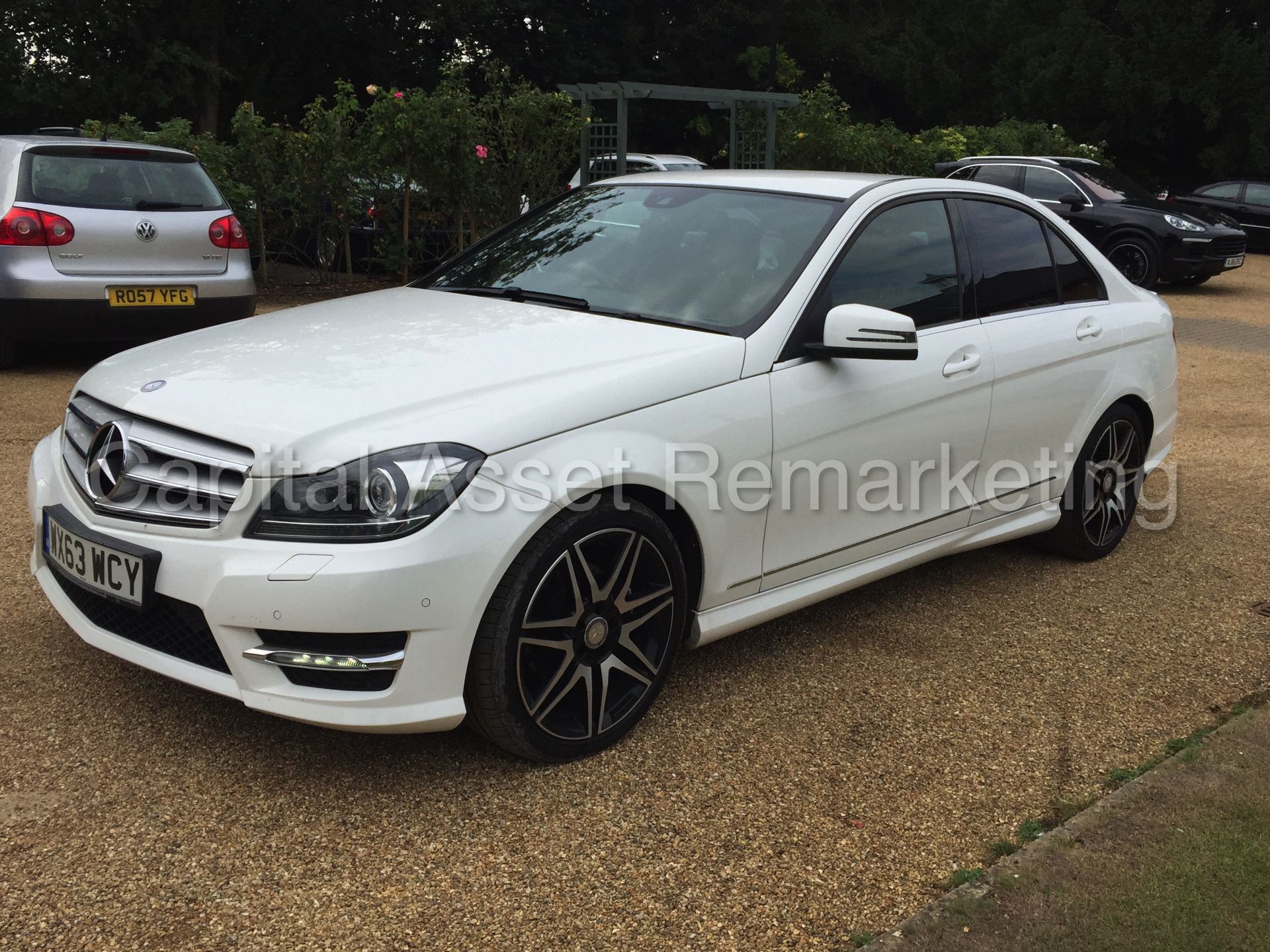 MERCEDES-BENZ C220 CDI 'AMG SPORT PLUS' (2014 MODEL) '7-G AUTO - LEATHER - SAT NAV' (1 OWNER) - Image 5 of 29