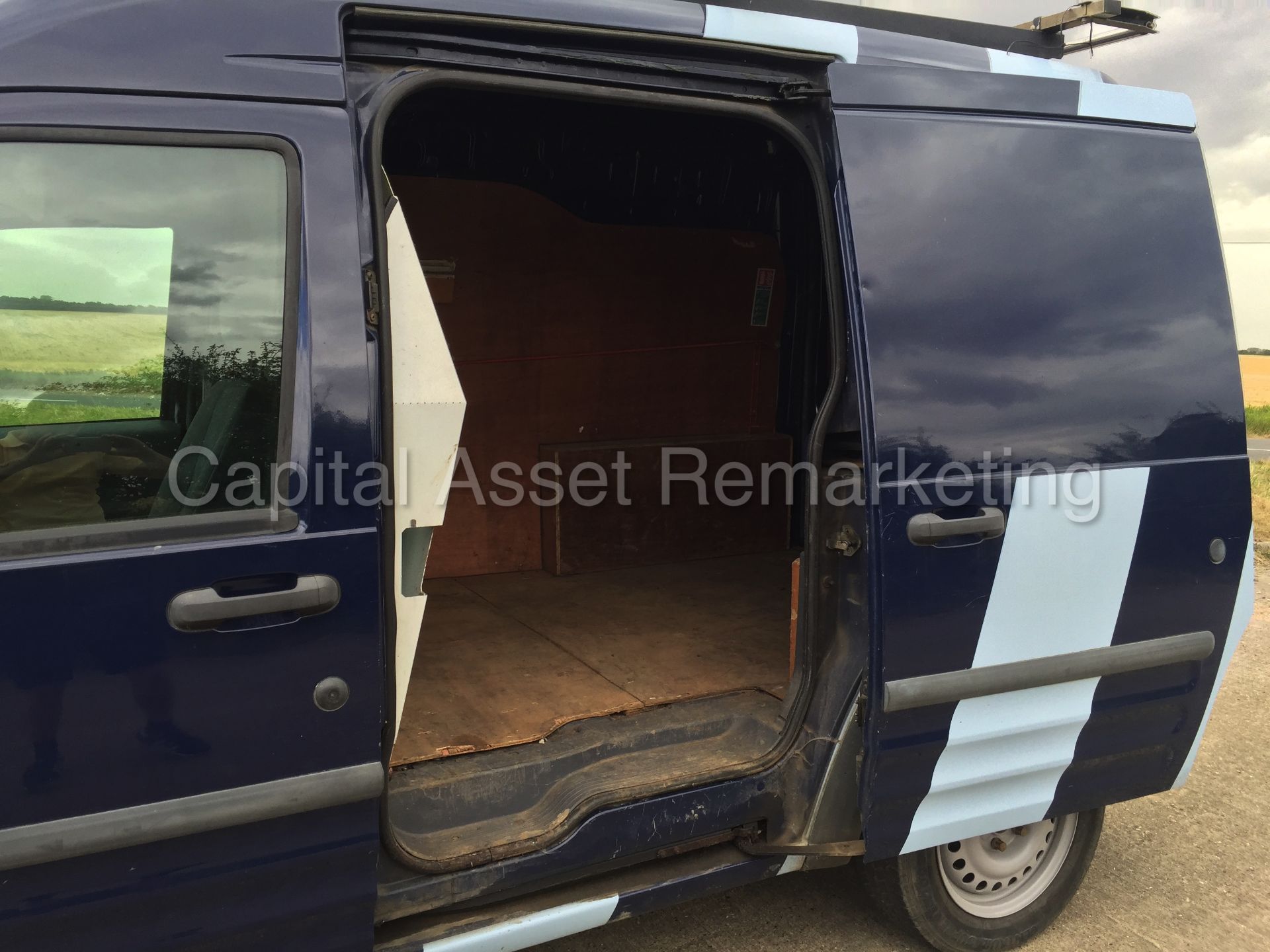 FORD TRANSIT CONNECT L90 T230 (2008 - 08 REG) 'LWB HI-ROOF - 1.8 TDCI' (NO VAT - SAVE 20%) - Image 13 of 17