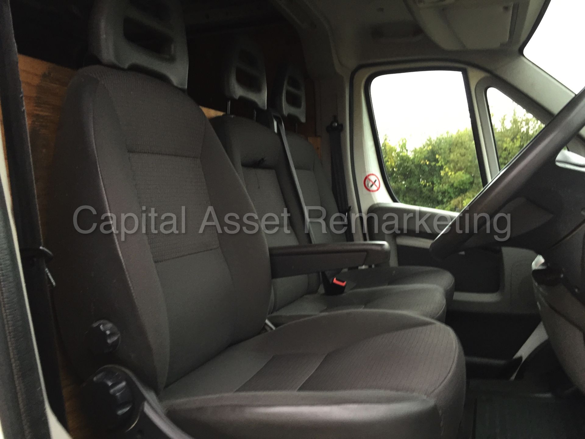 (ON SALE) CITROEN RELAY 35 'LWB HI-ROOF' (2012 MODEL) '2.2 HDI - 120 BHP - 6 SPEED' (1 FORMER OWNER) - Image 15 of 19