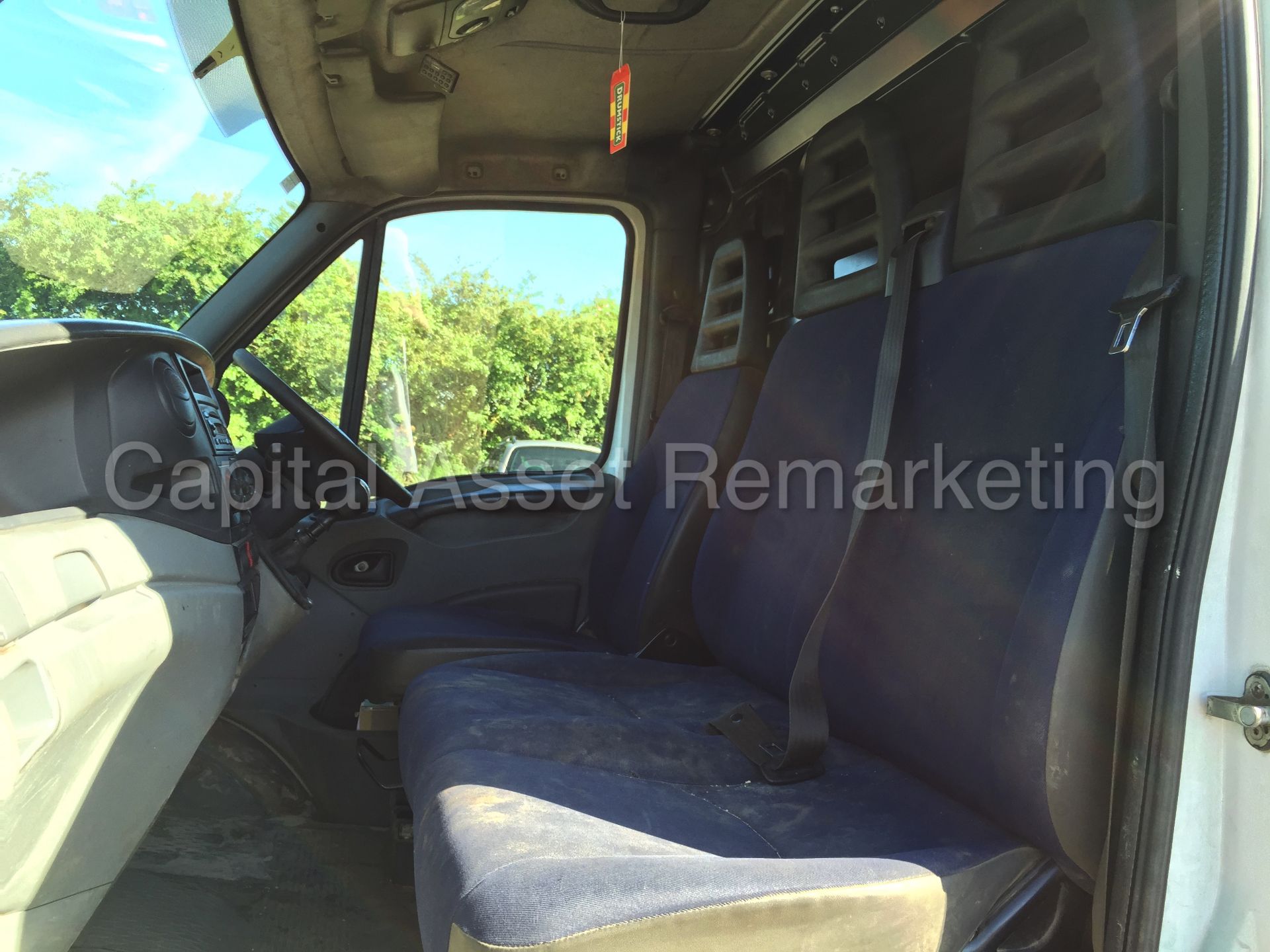 IVECO DAILY 35S12 'MWB HI-ROOF' (2008 MODEL) '2.3 DIESEL' (1 COMPANY OWNER FROM NEW) - Image 15 of 17