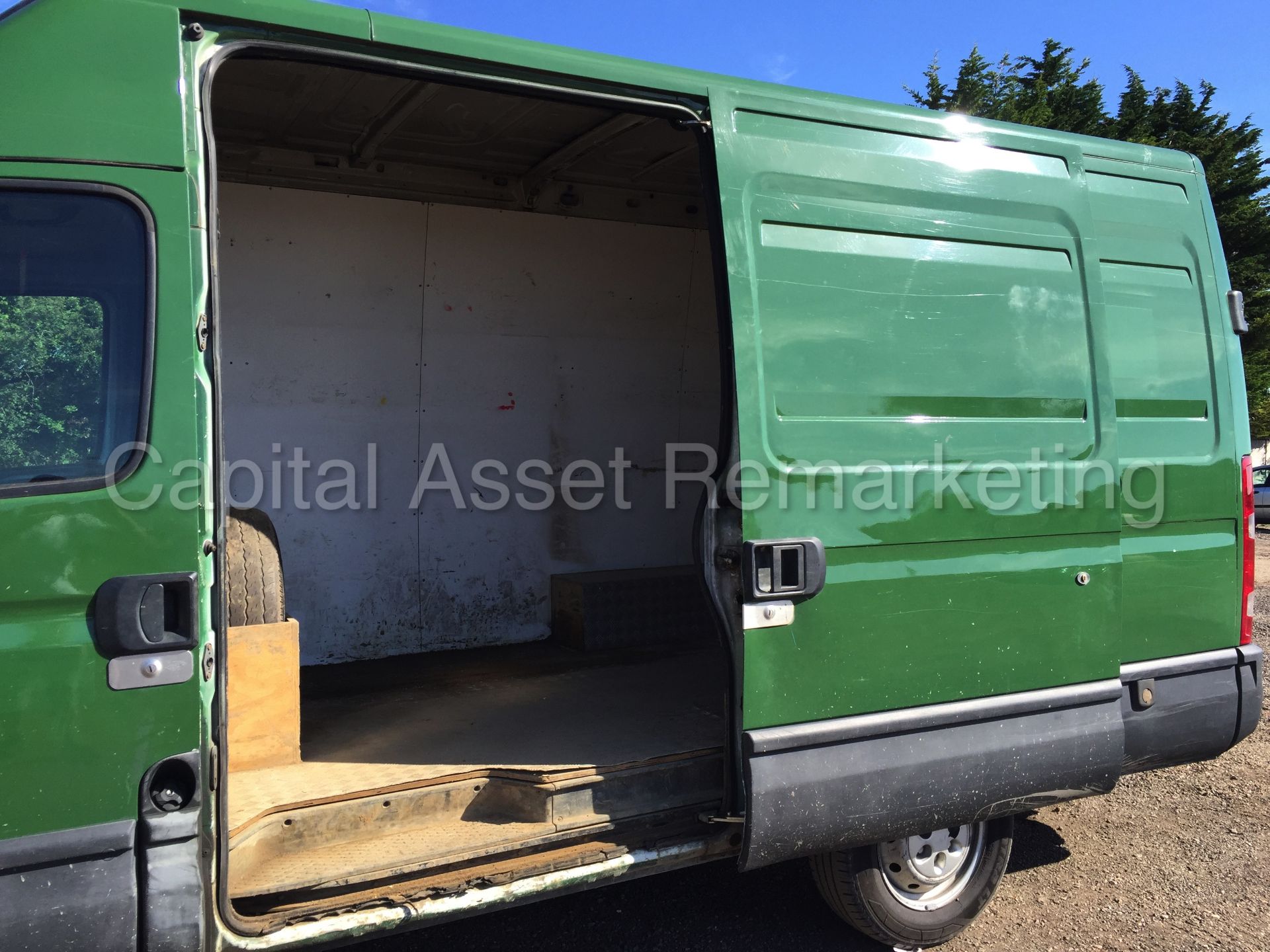 IVECO DAILY 35S12 'MWB HI-ROOF' (2008 MODEL) '2.3 DIESEL' (1 COMPANY OWNER FROM NEW) - Image 13 of 17