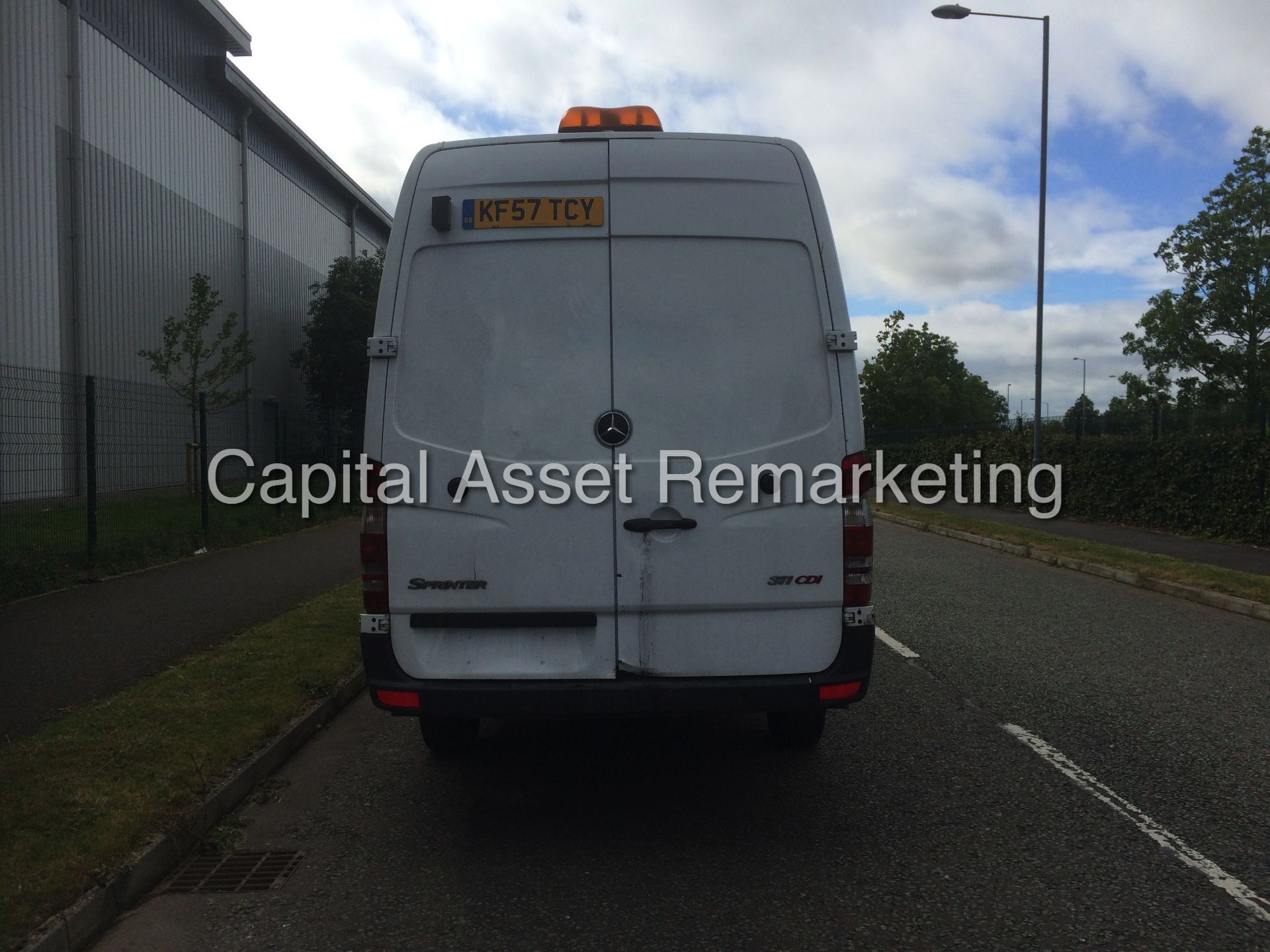 (ON SALE) MERCEDES SPRINTER 311CDI "110BHP - 6 SPEED" (2008 YEAR) LWB - SERVICE REPORTS / LOW MILAGE - Image 5 of 11