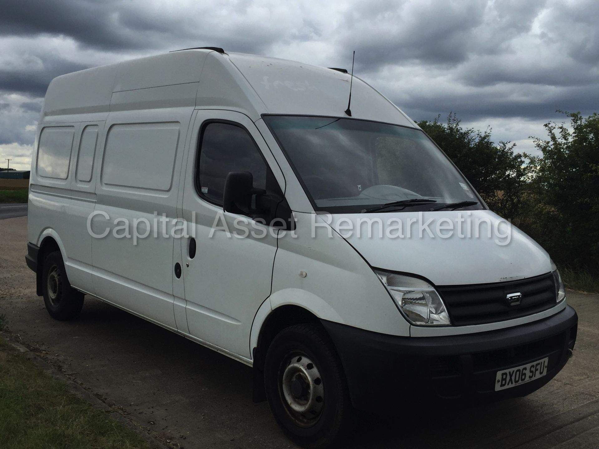 ((ON SALE) LDV MAXUS 95 'LWB HI-ROOF' (2006 - 06 REG) '2.5 DIESEL - 5 SPEED' (NO VAT - SAVE 20%) - Image 2 of 17