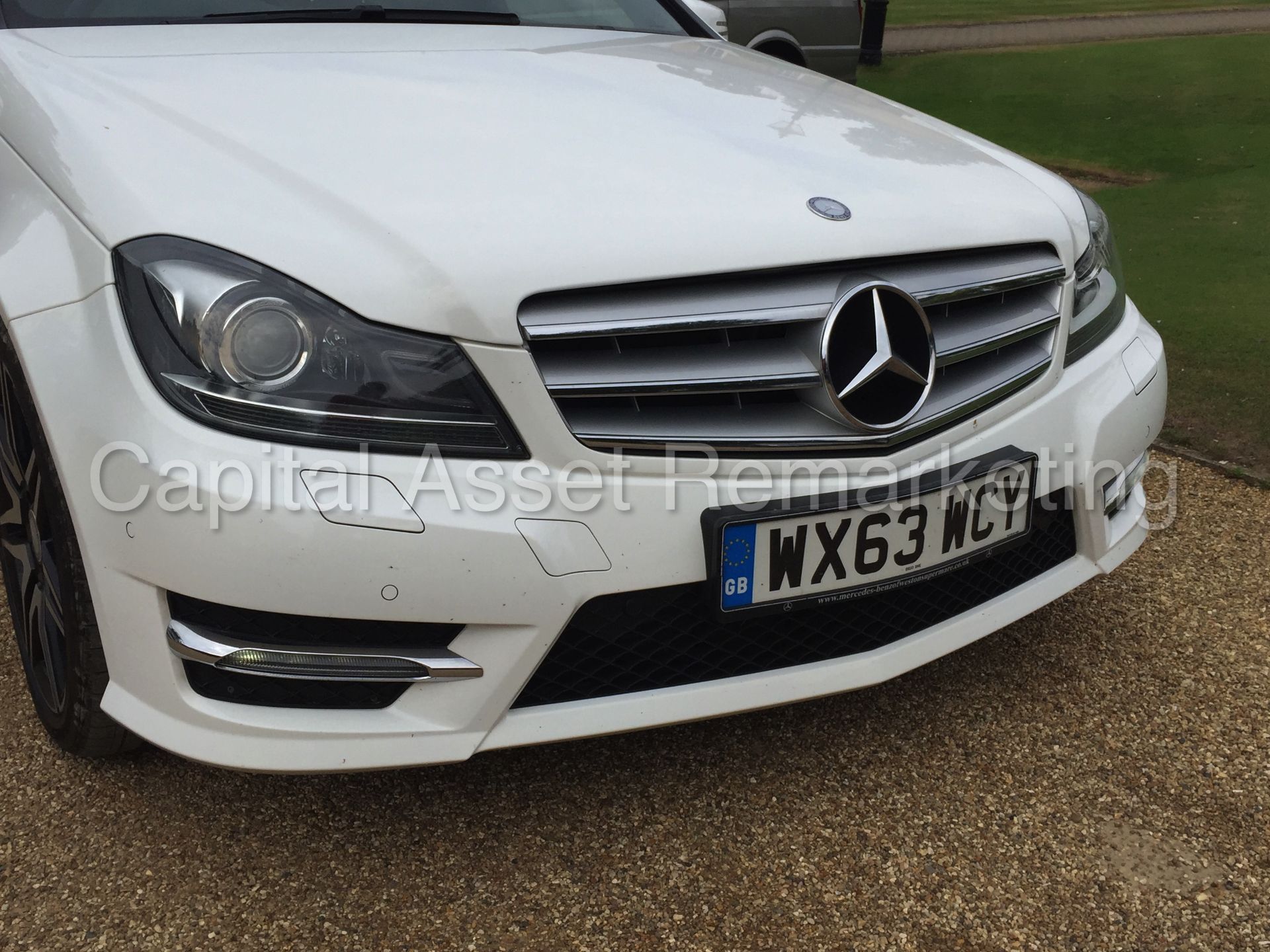 MERCEDES-BENZ C220 CDI 'AMG SPORT PLUS' (2014 MODEL) '7-G AUTO - LEATHER - SAT NAV' (1 OWNER) - Image 10 of 29