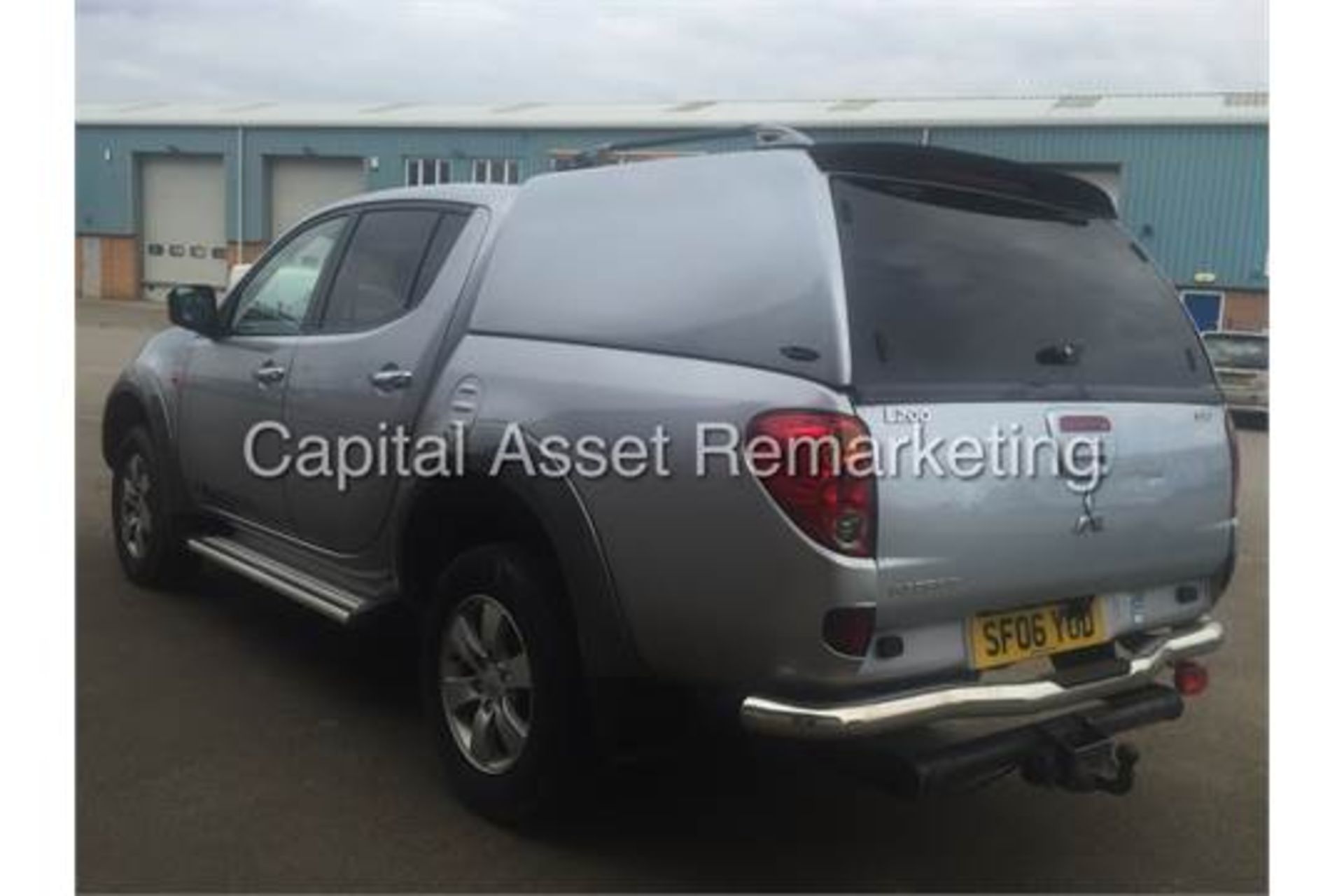 MITSUBISHI L200 2.5DID - WARRIOR - DOUBLE CAB - MASSIVE SPEC - REAR CANOPY - NEW SHAPE - LEATHER - ! - Image 6 of 22