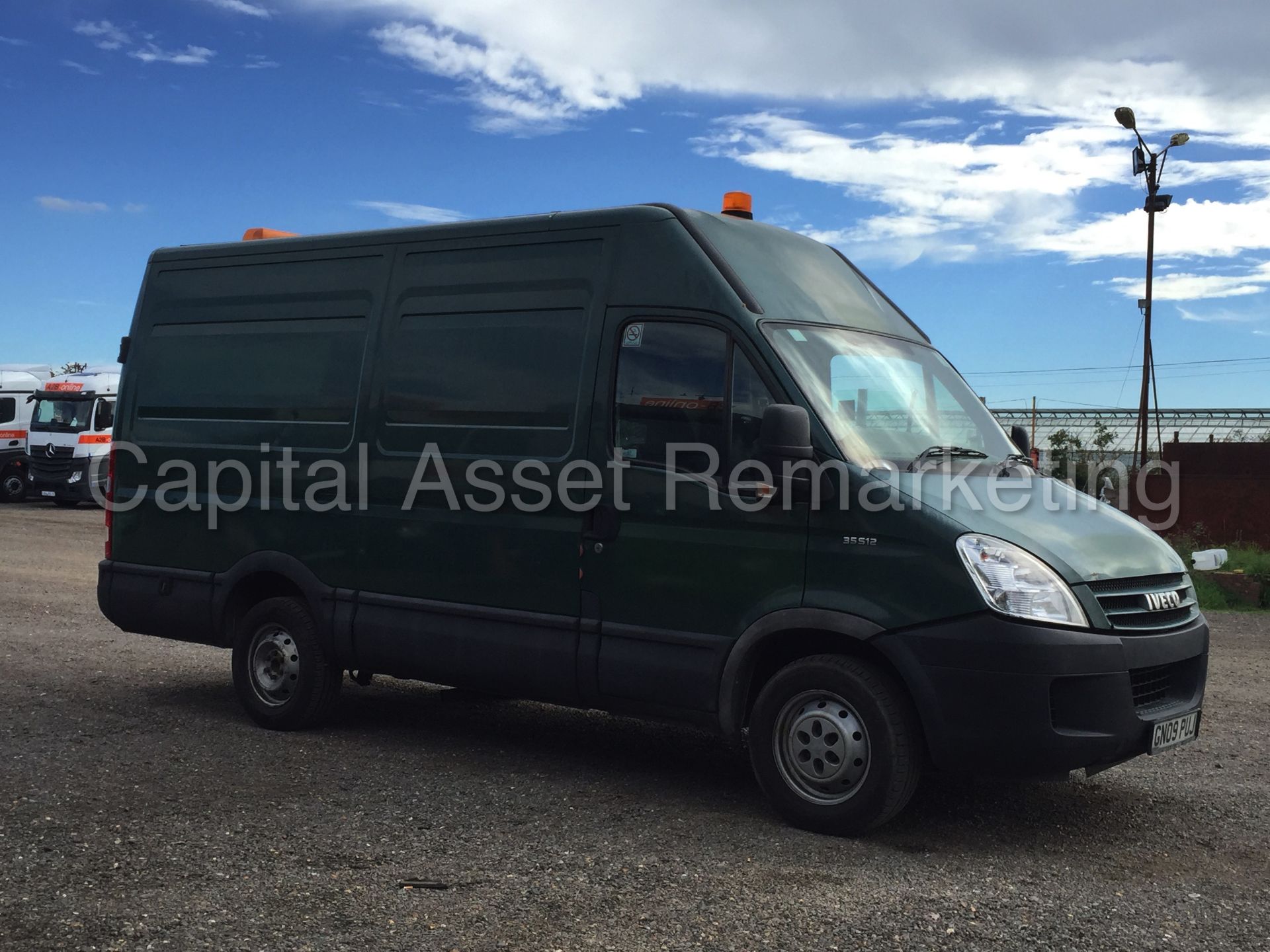 (On Sale) IVECO DAILY 35S12 'MWB HI-ROOF' (2009 - 09 REG) '2.3 DIESEL' (1 COMPANY OWNER FROM NEW) - Image 8 of 18