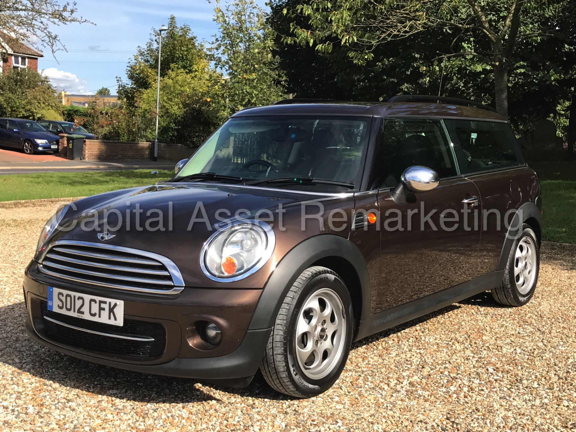 MINI CLUBMAN COOPER 1.6D "HOT CHOCOLATE" - 12 REG - 1 OWNER - MASSIVE SPEC - AIR CON - STOP/START!! - Image 3 of 24