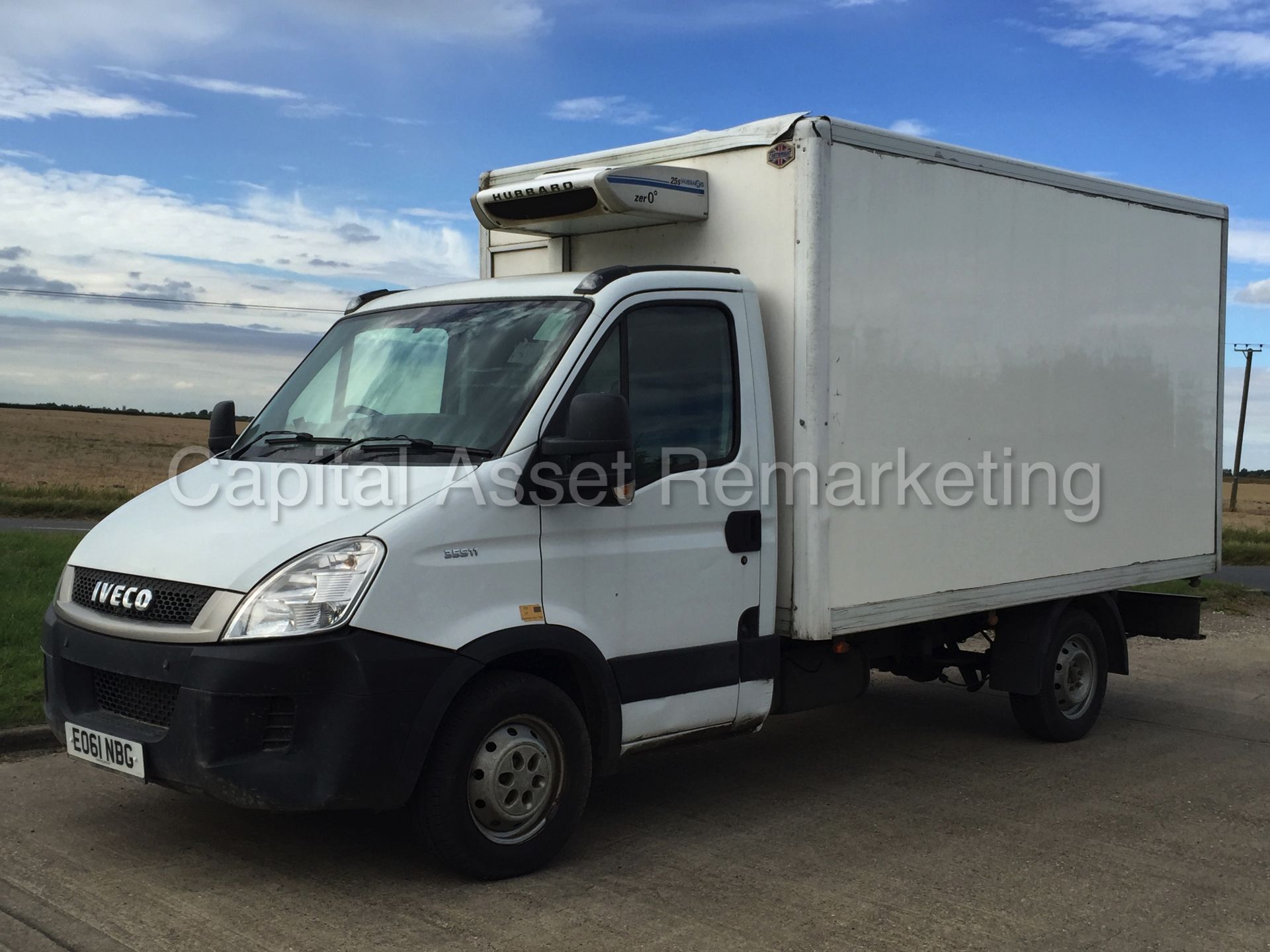 IVECO DAILY 35S11 'FRIDGE / BOX VAN' (2012 MODEL) '2.3 DIESEL - 6 SPEED' **OVER-NIGHT STANDBY** - Image 5 of 22