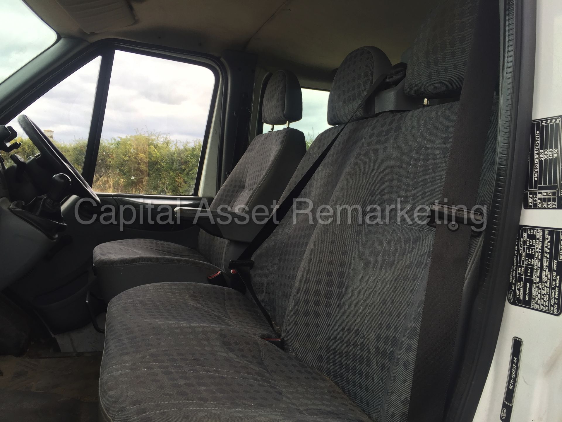 FORD TRANSIT 85 T280S (2007 - 07 REG) '6 SEATER CREW VAN' (1 FORMER COMPANY OWNER) **NO VAT** - Image 17 of 19