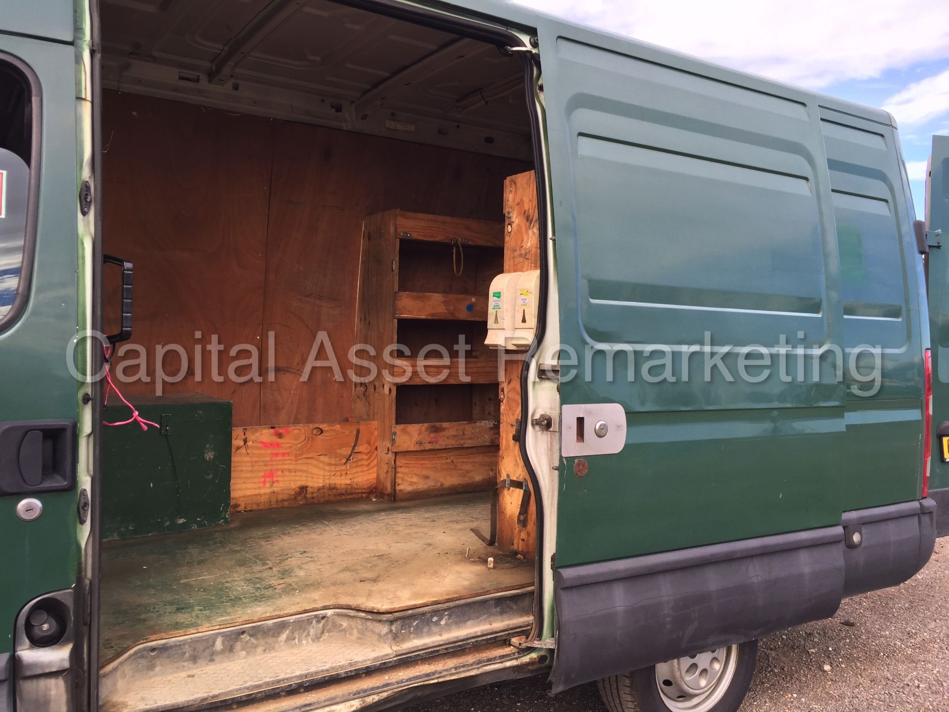 (On Sale) IVECO DAILY 35S12 'MWB HI-ROOF' (2009 - 09 REG) '2.3 DIESEL' (1 COMPANY OWNER FROM NEW) - Image 10 of 18